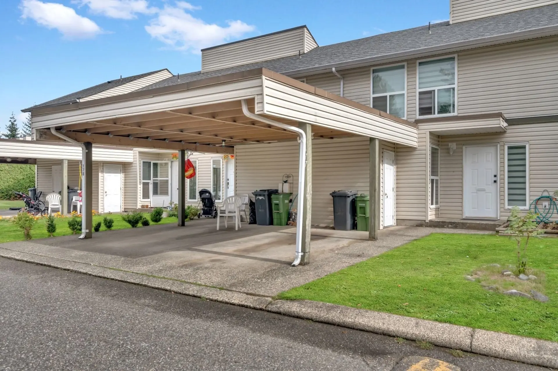 Property at #177 32550 Maclure Road, Abbotsford, BC