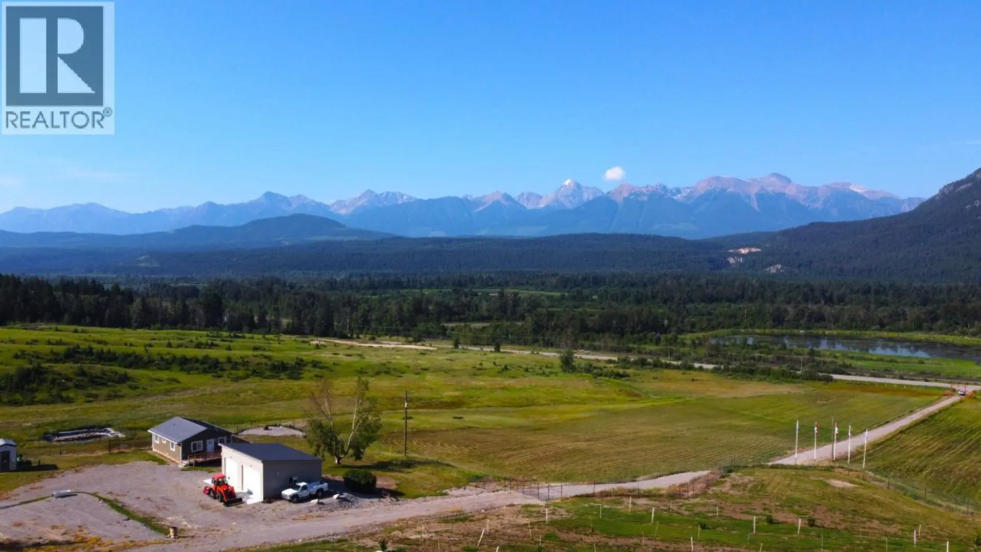 Property at 726 95 Highway, Spillimacheen, BC