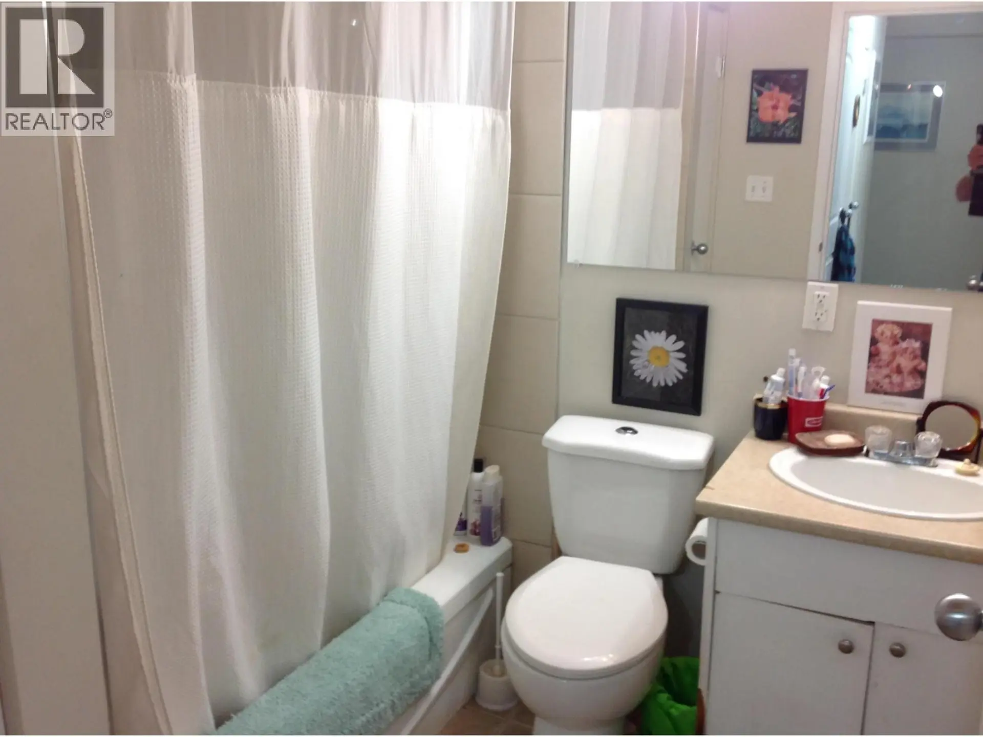 #206 1501 QUEENSWAY STREET - Image 7