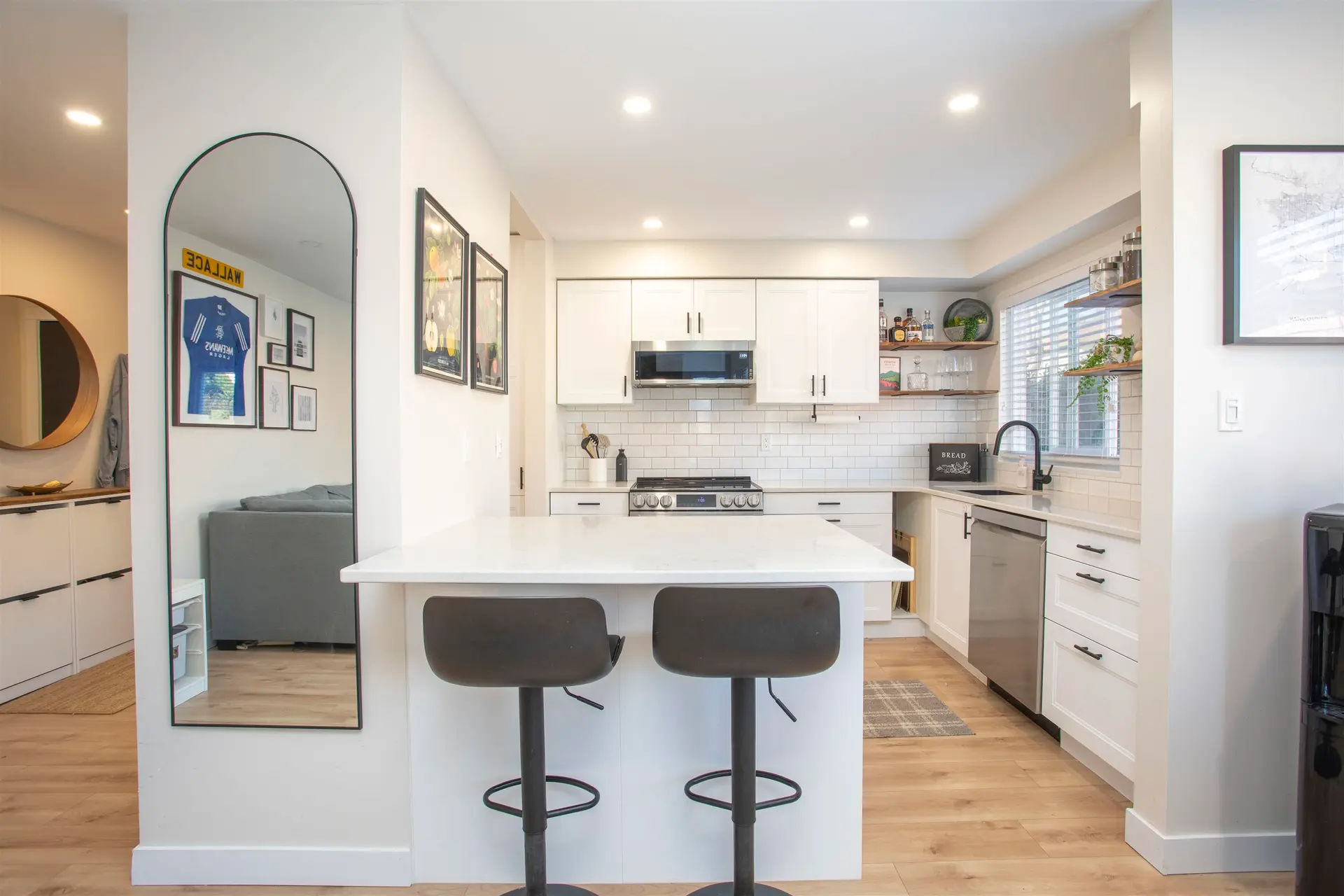 Property at #202 1381 Martin Street, White Rock, BC