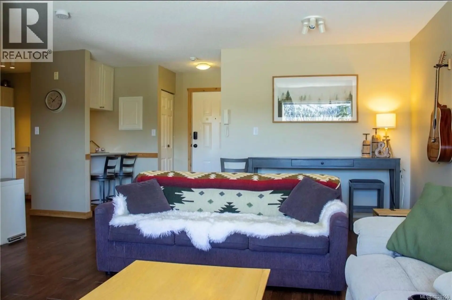 #106 1105 Henry Rd - Image 3