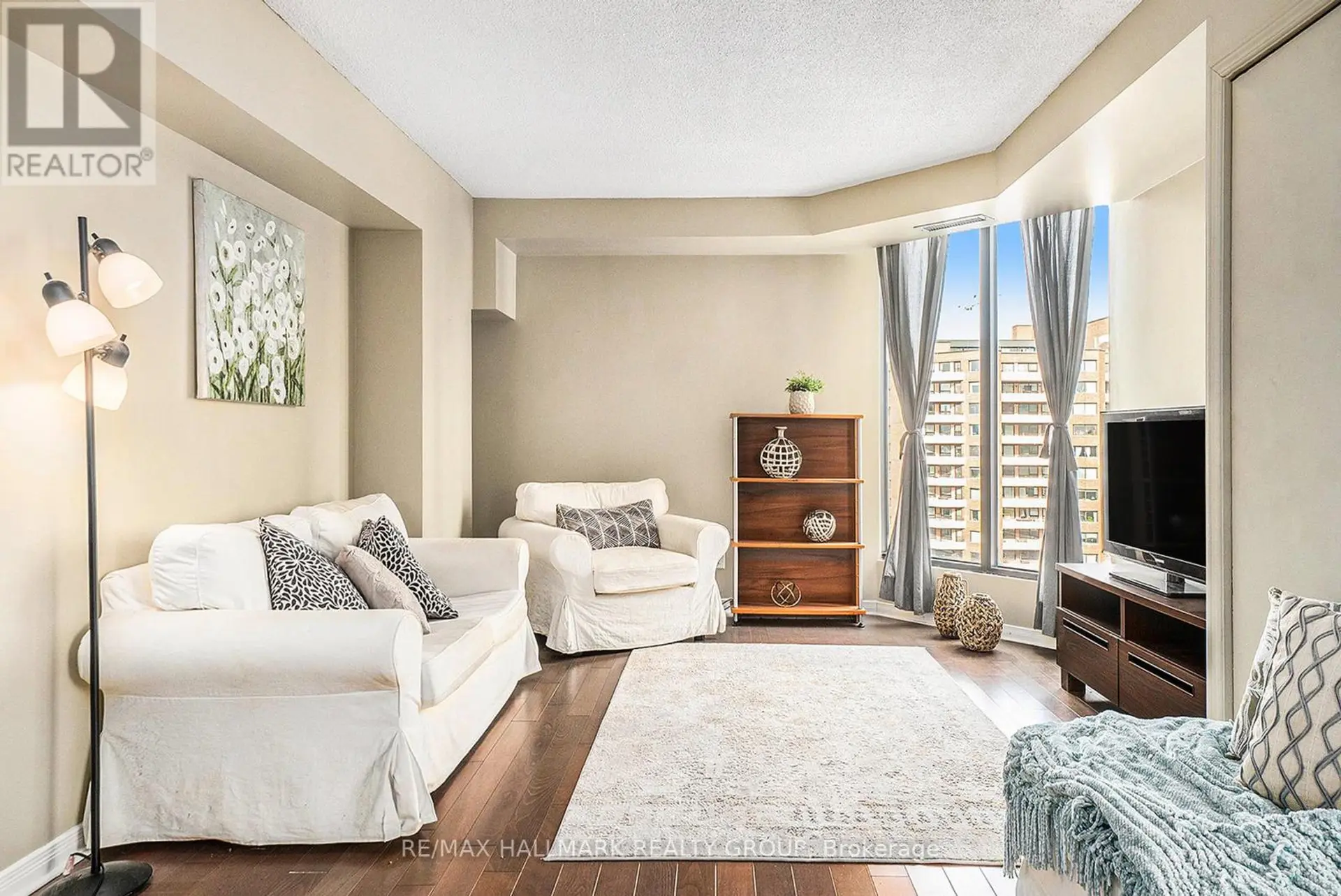 #1102 200 BAY STREET - Image 5