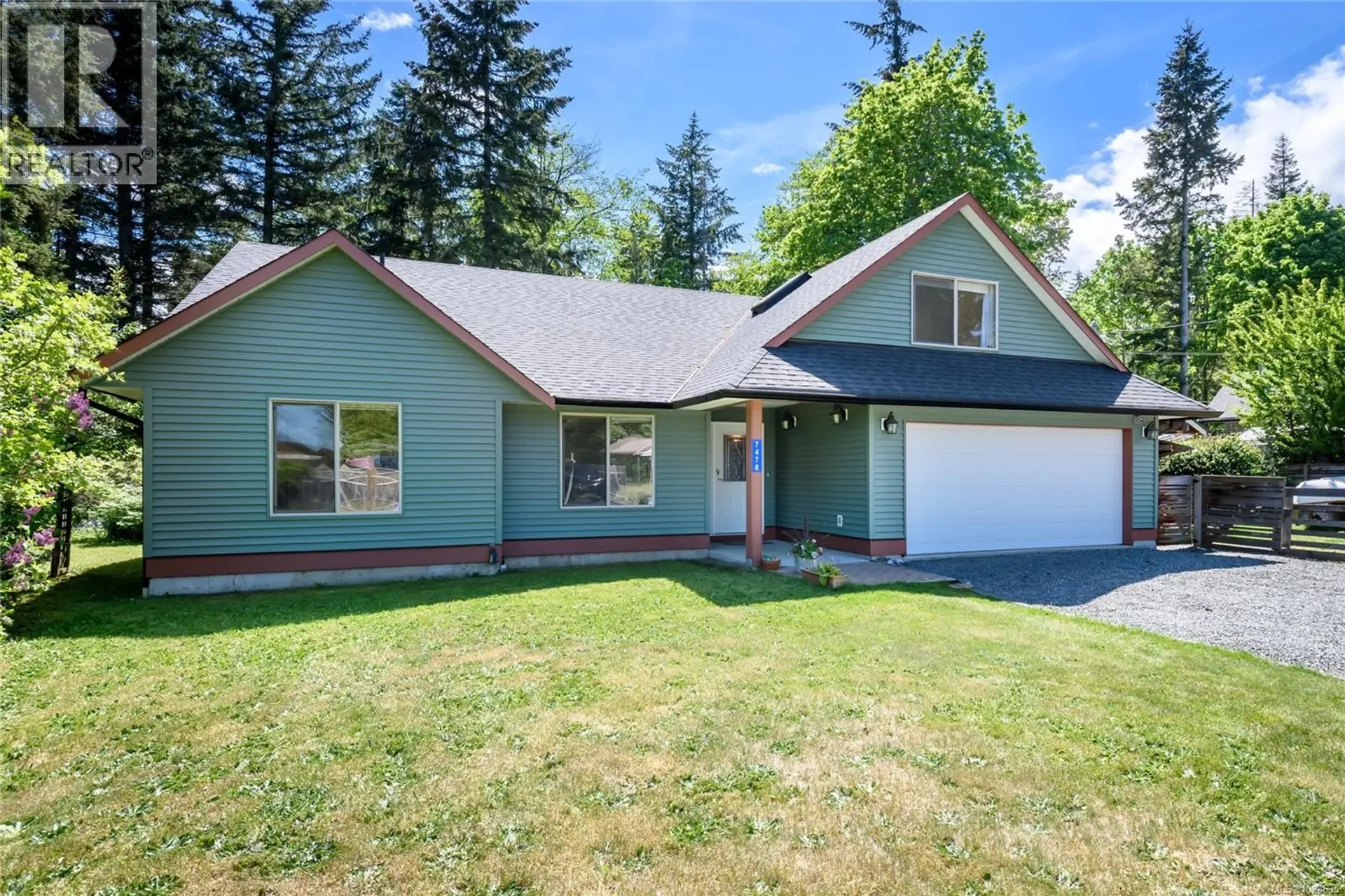 Property at 7478 Yake Rd, Fanny Bay, BC
