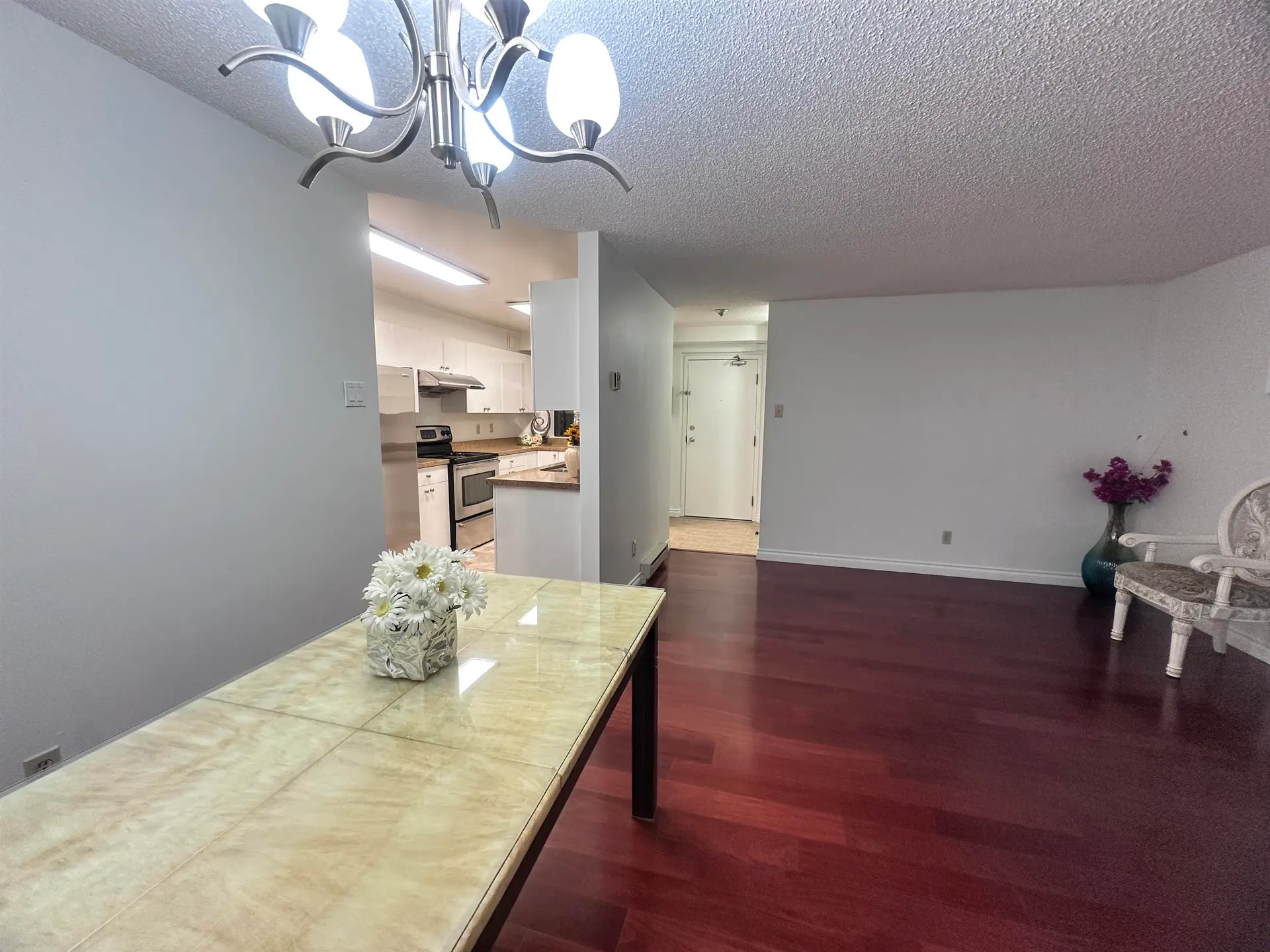 #207 1080 Broughton Street - Image 6