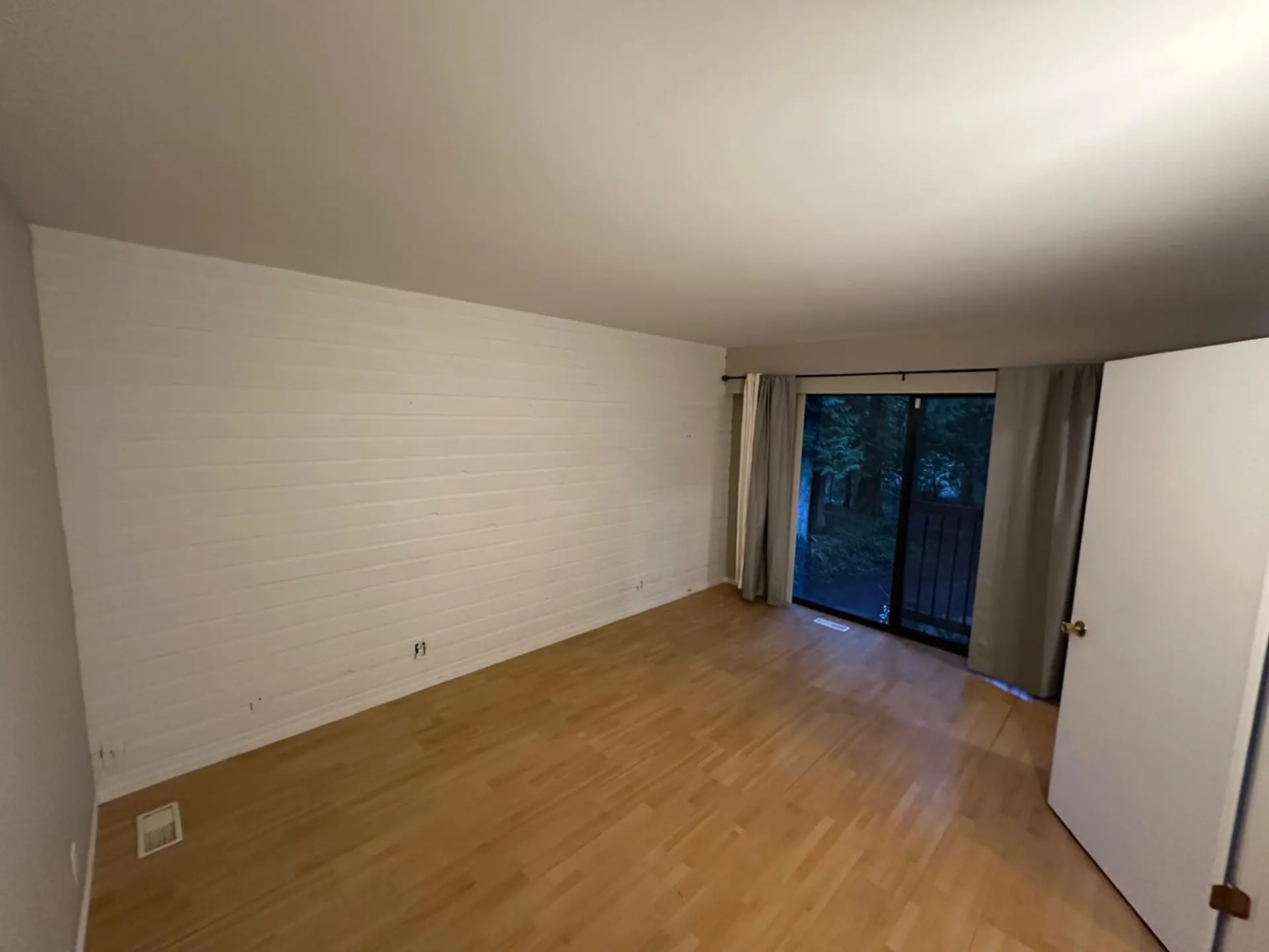 2618 206 Street - Image 2