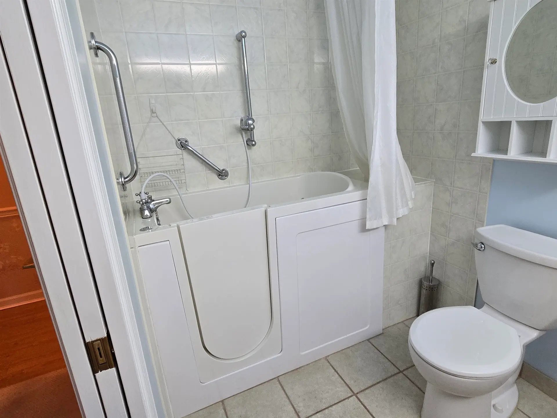 #405 2963 Burlington Drive - Image 5