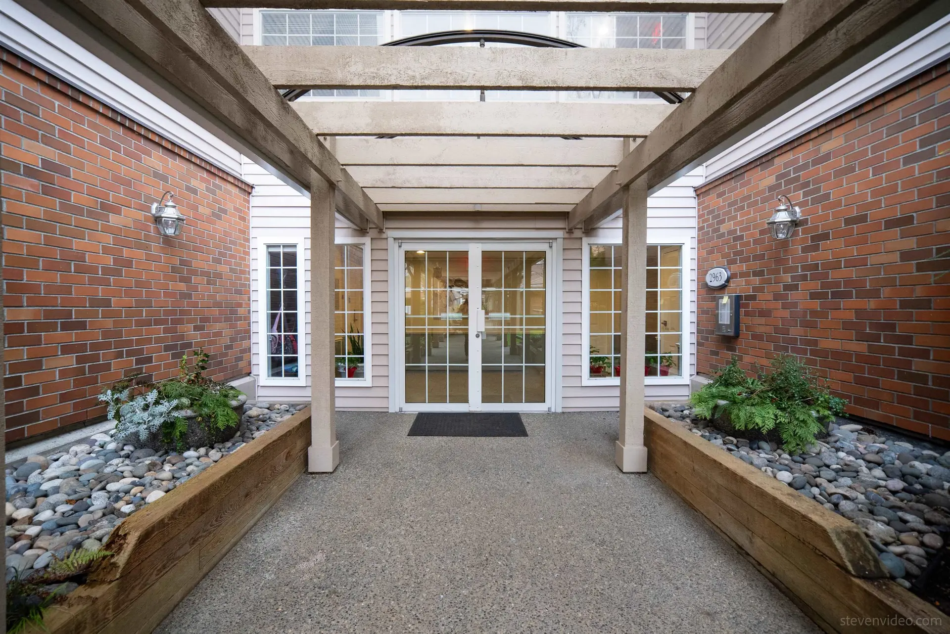 #405 2963 Burlington Drive - Image 15