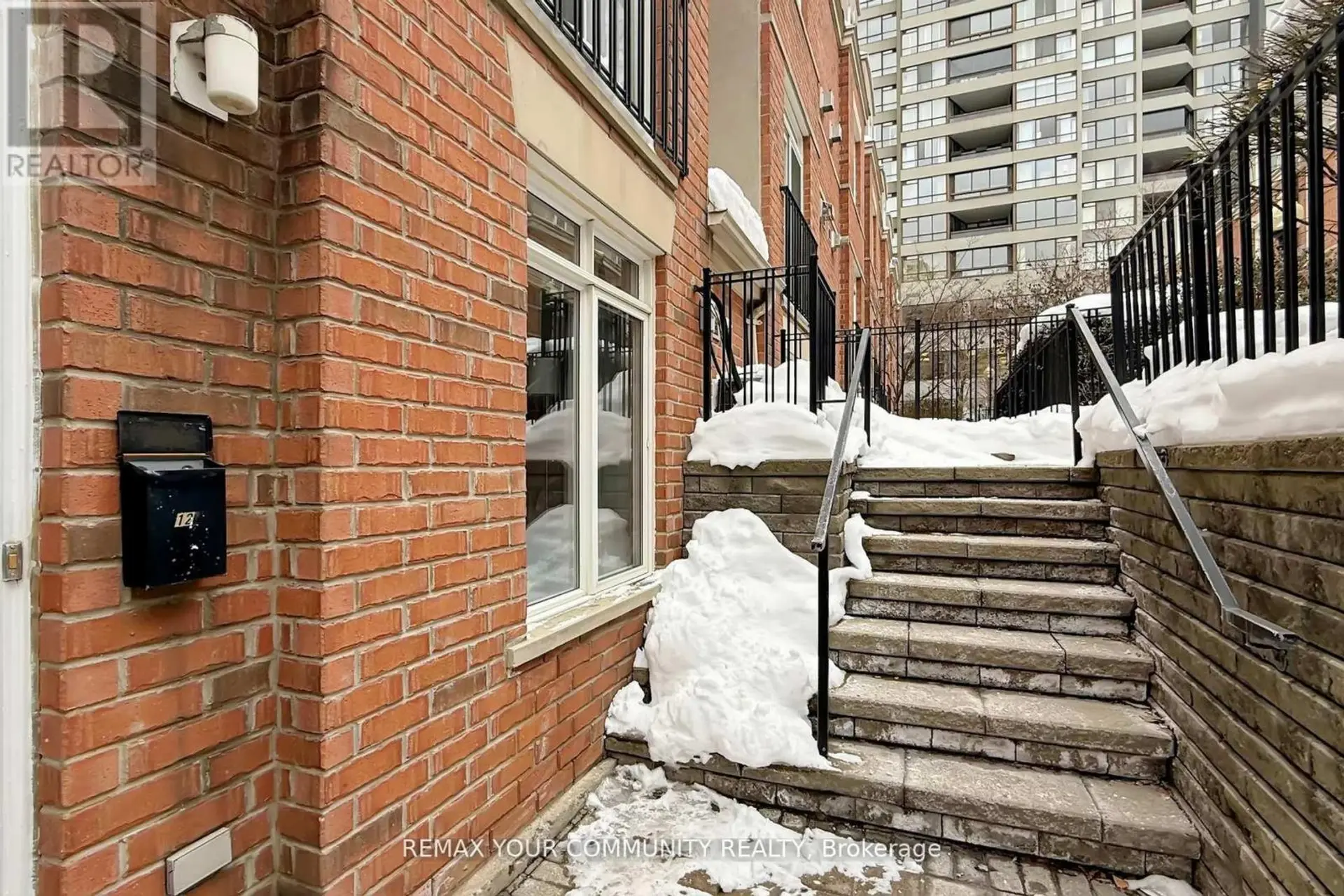 #124 415 JARVIS STREET - Image 16