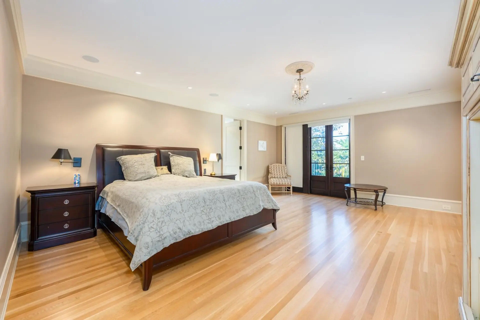 1198 W 55th Avenue - Image 10