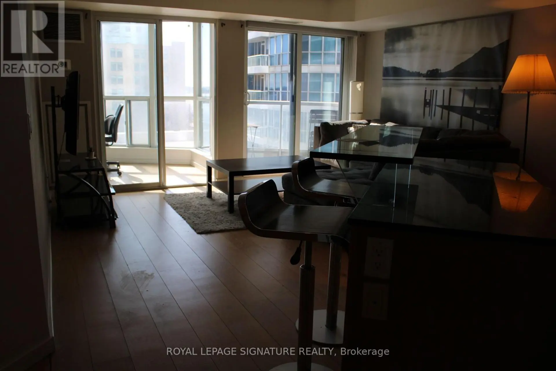 #611 8 YORK STREET - Image 6