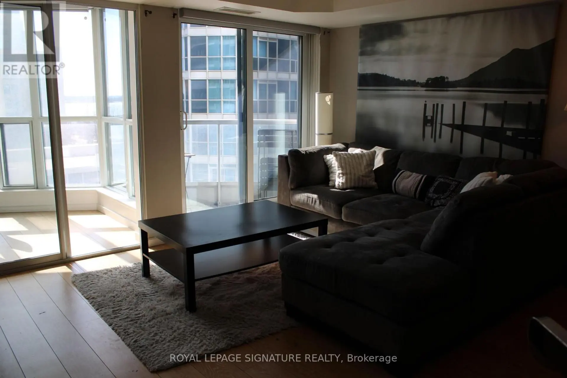 #611 8 YORK STREET - Image 8
