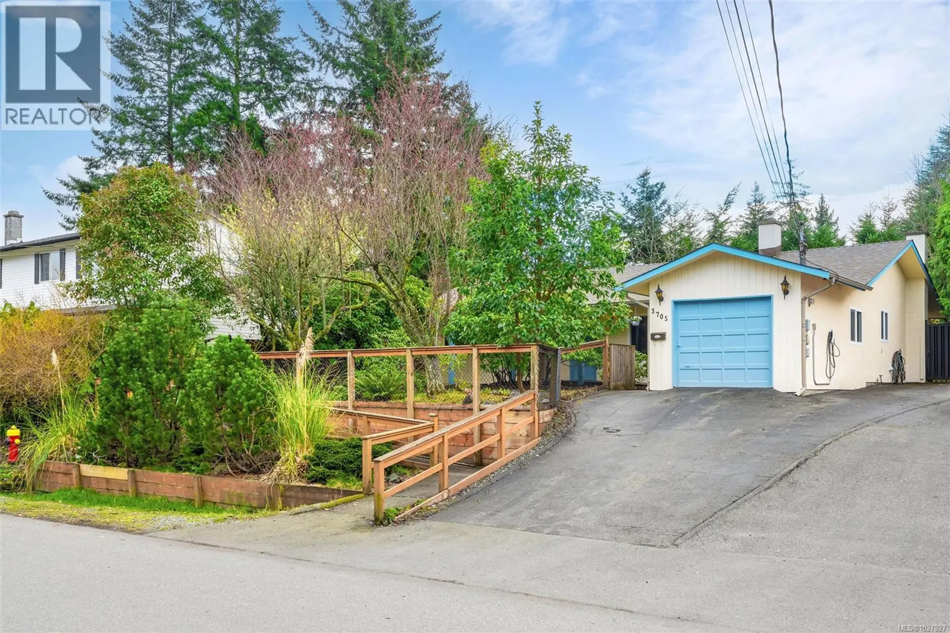 Property at 3705 Cottleview Dr, Nanaimo, BC