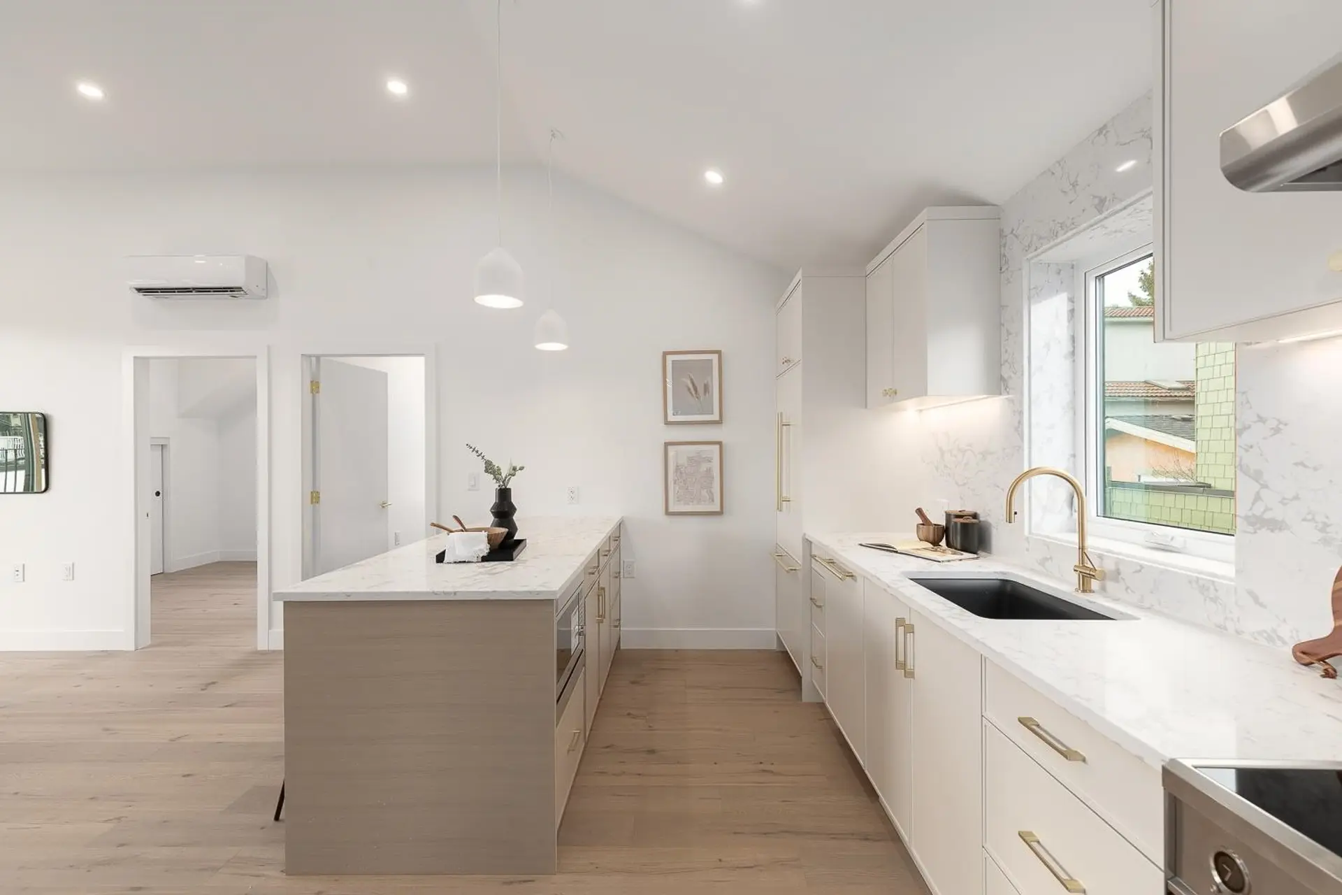 464 E 17th Avenue - Image 5
