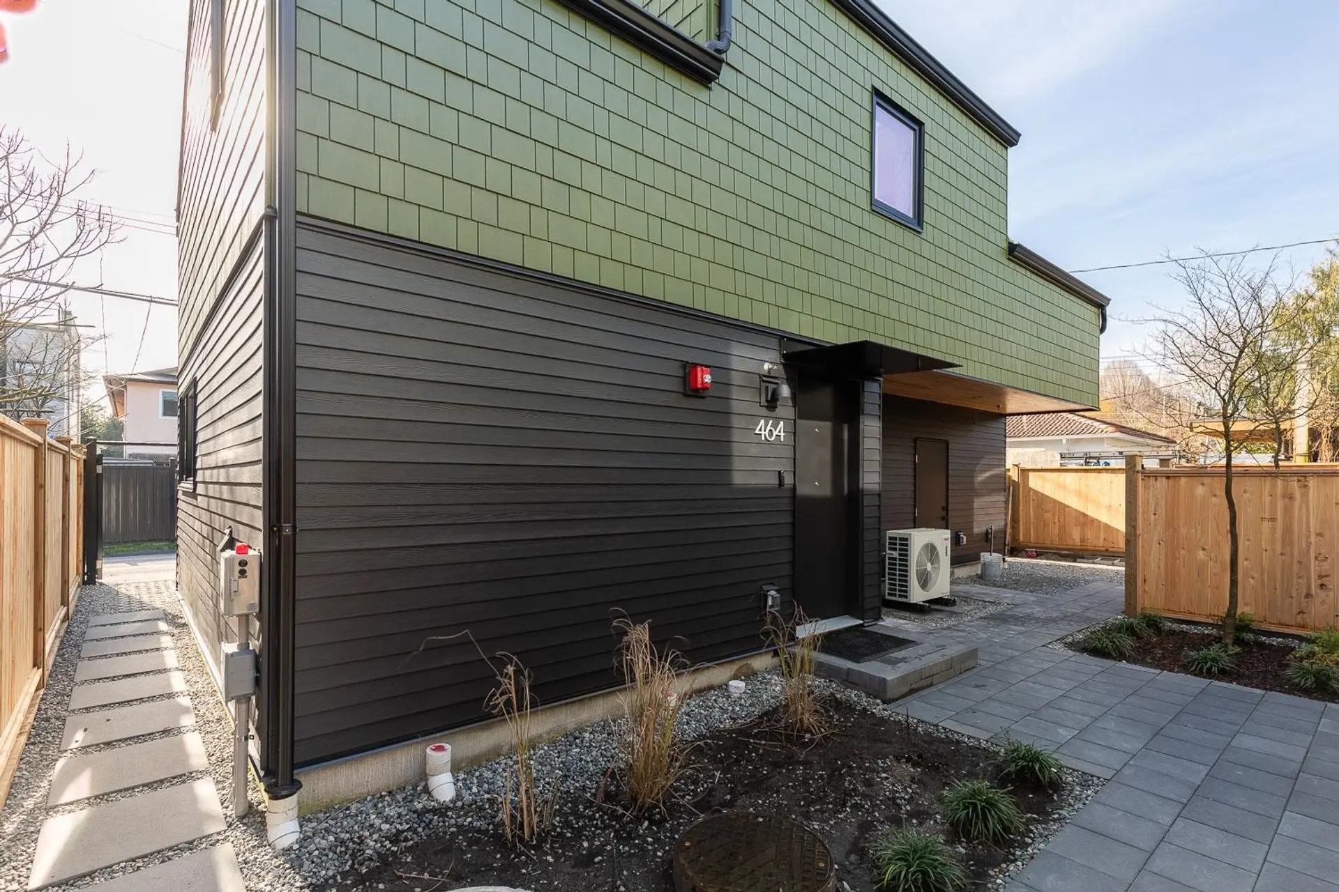 464 E 17th Avenue - Image 18