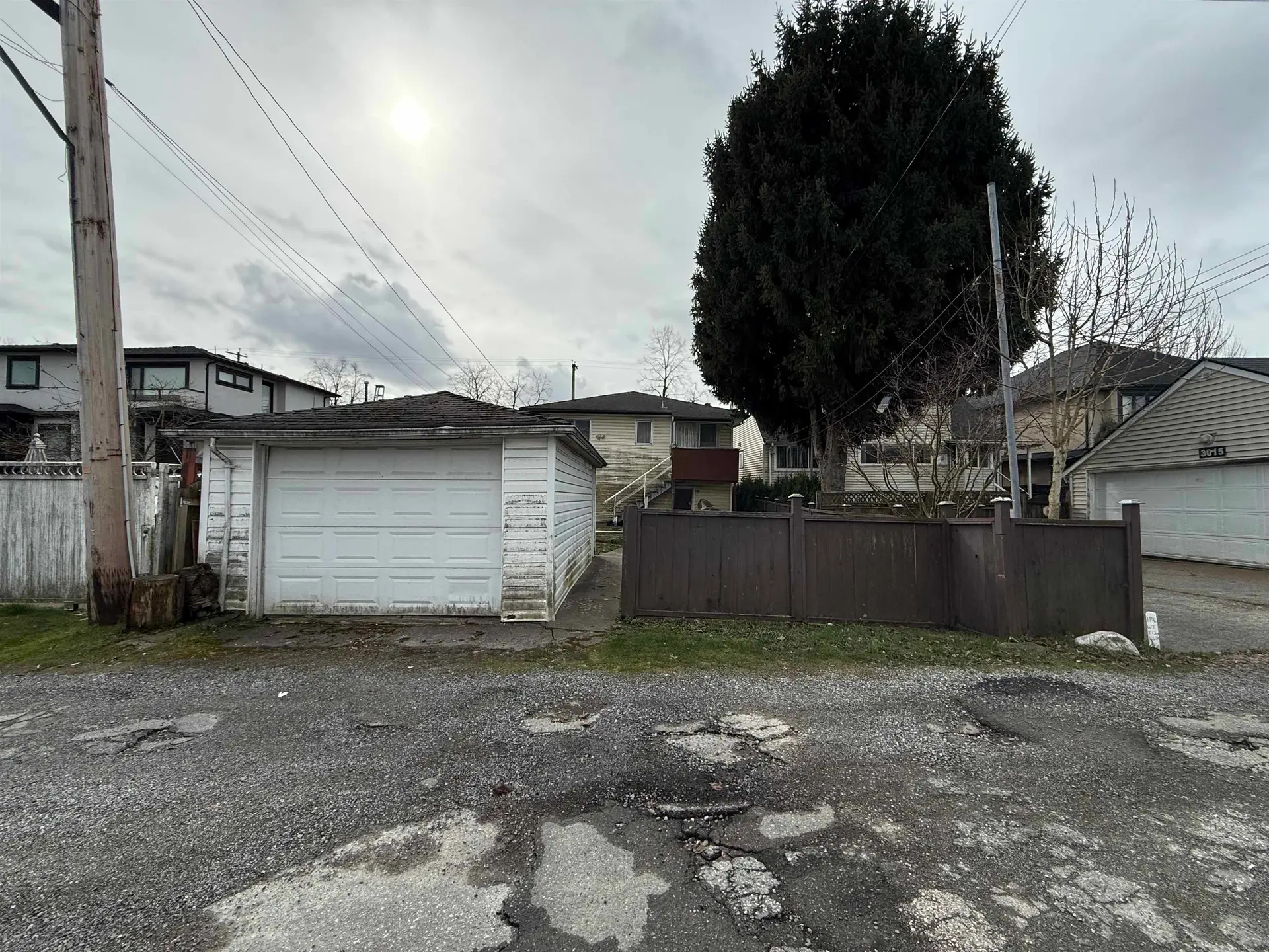 3025 E 45th Avenue - Image 4