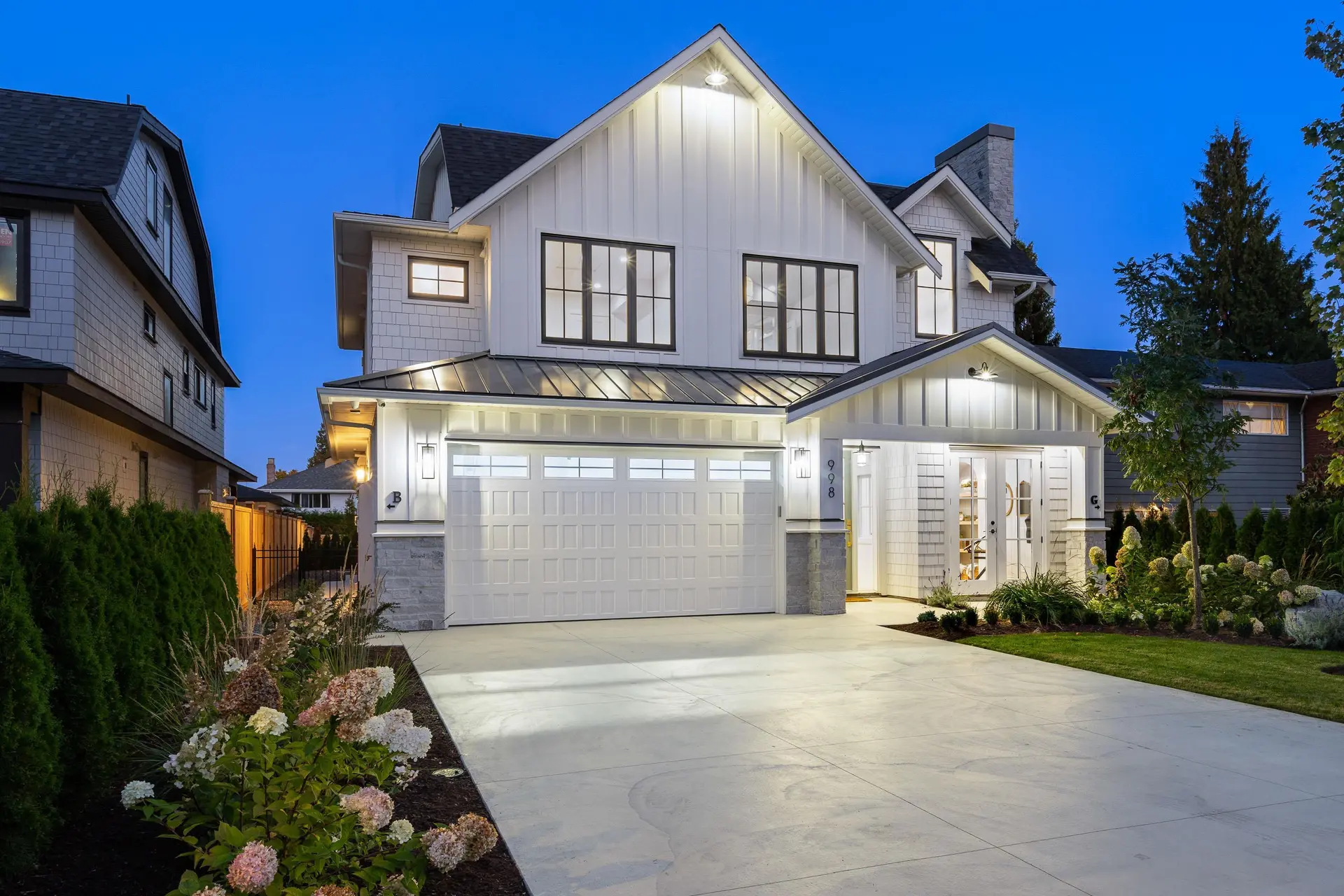Property at 998 50b Street, Tsawwassen, BC
