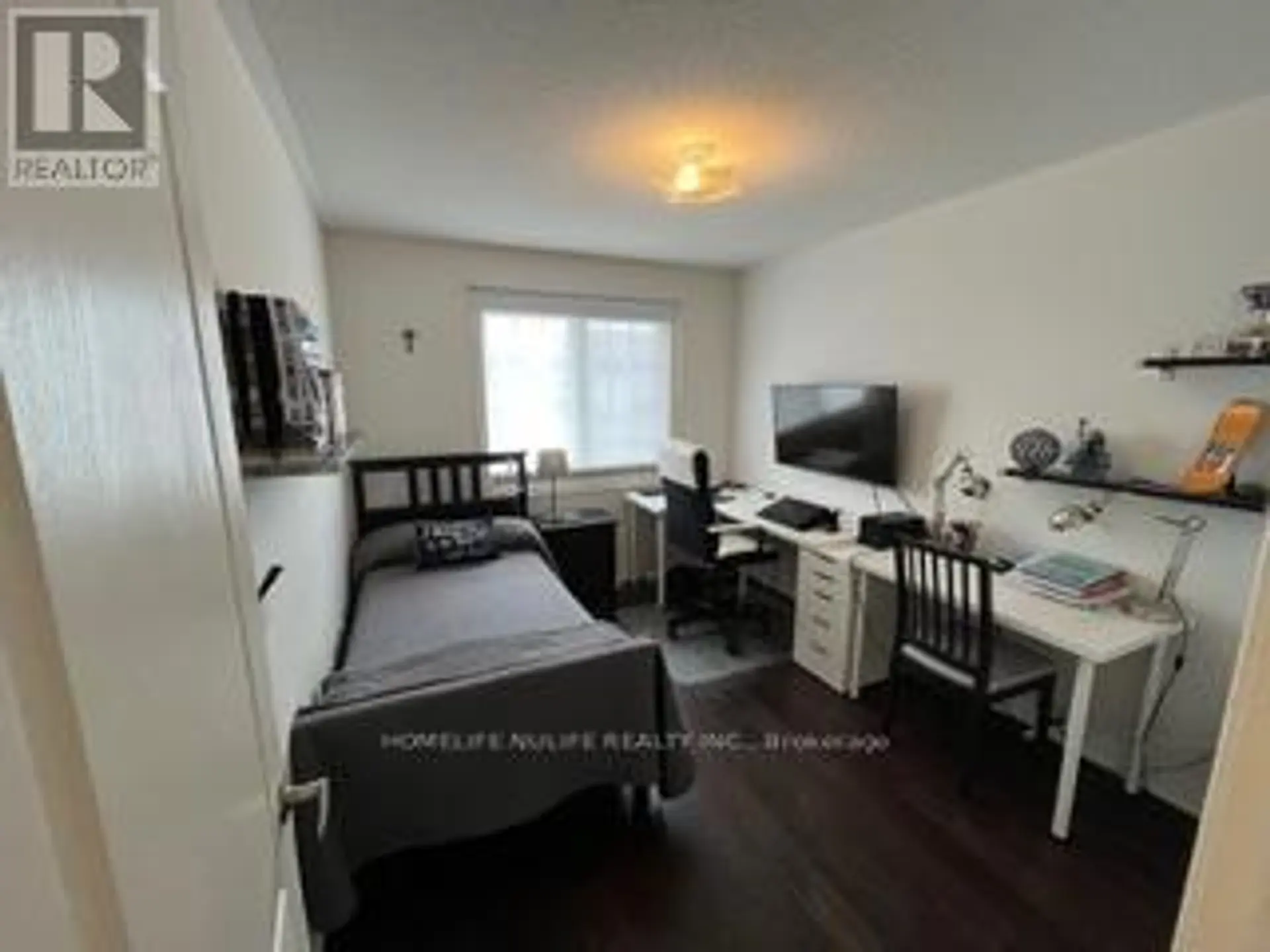 5534 MEADOWCREST AVENUE - Image 12