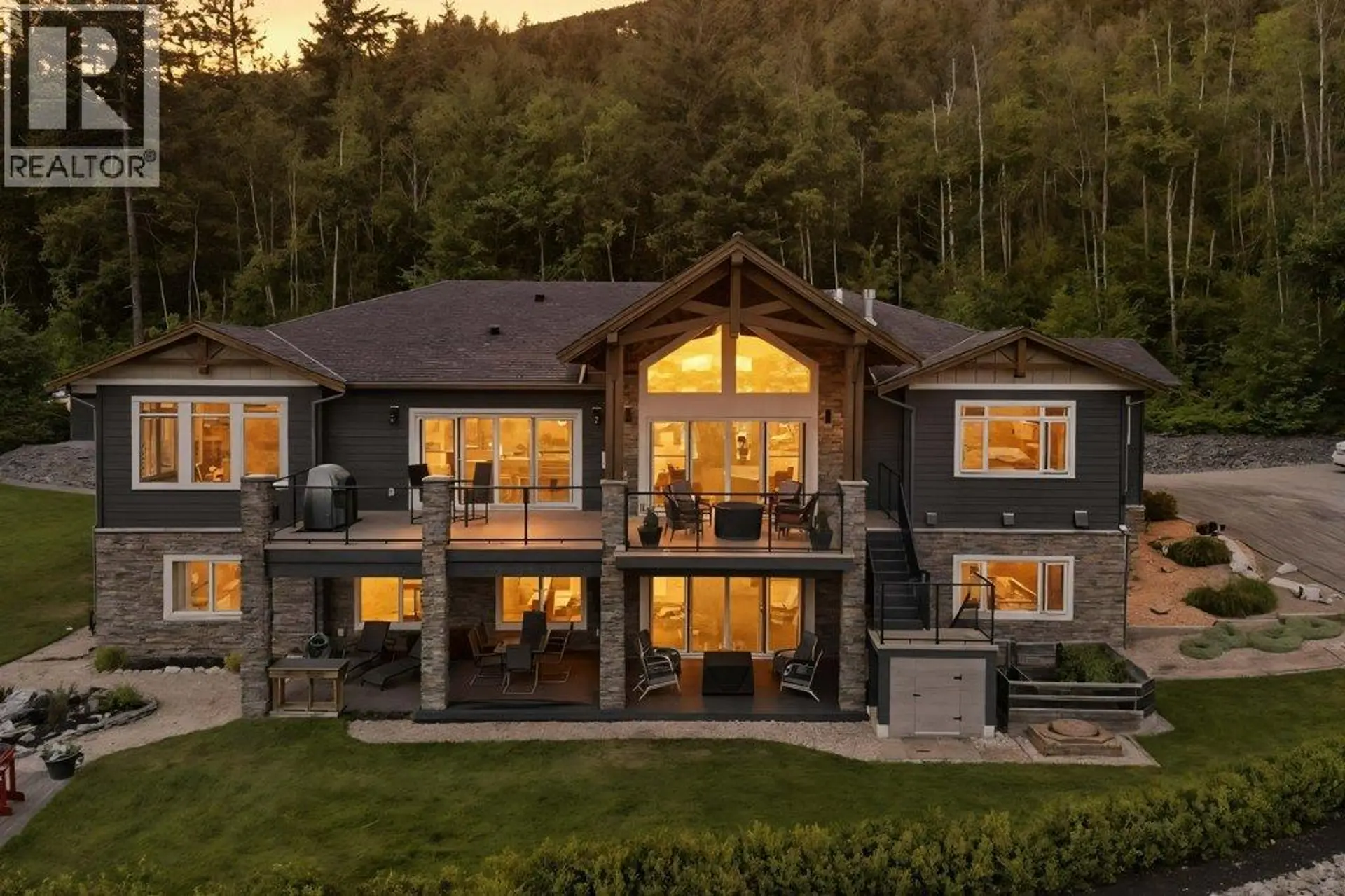Property at 1401 65 Street SW, Salmon Arm, BC