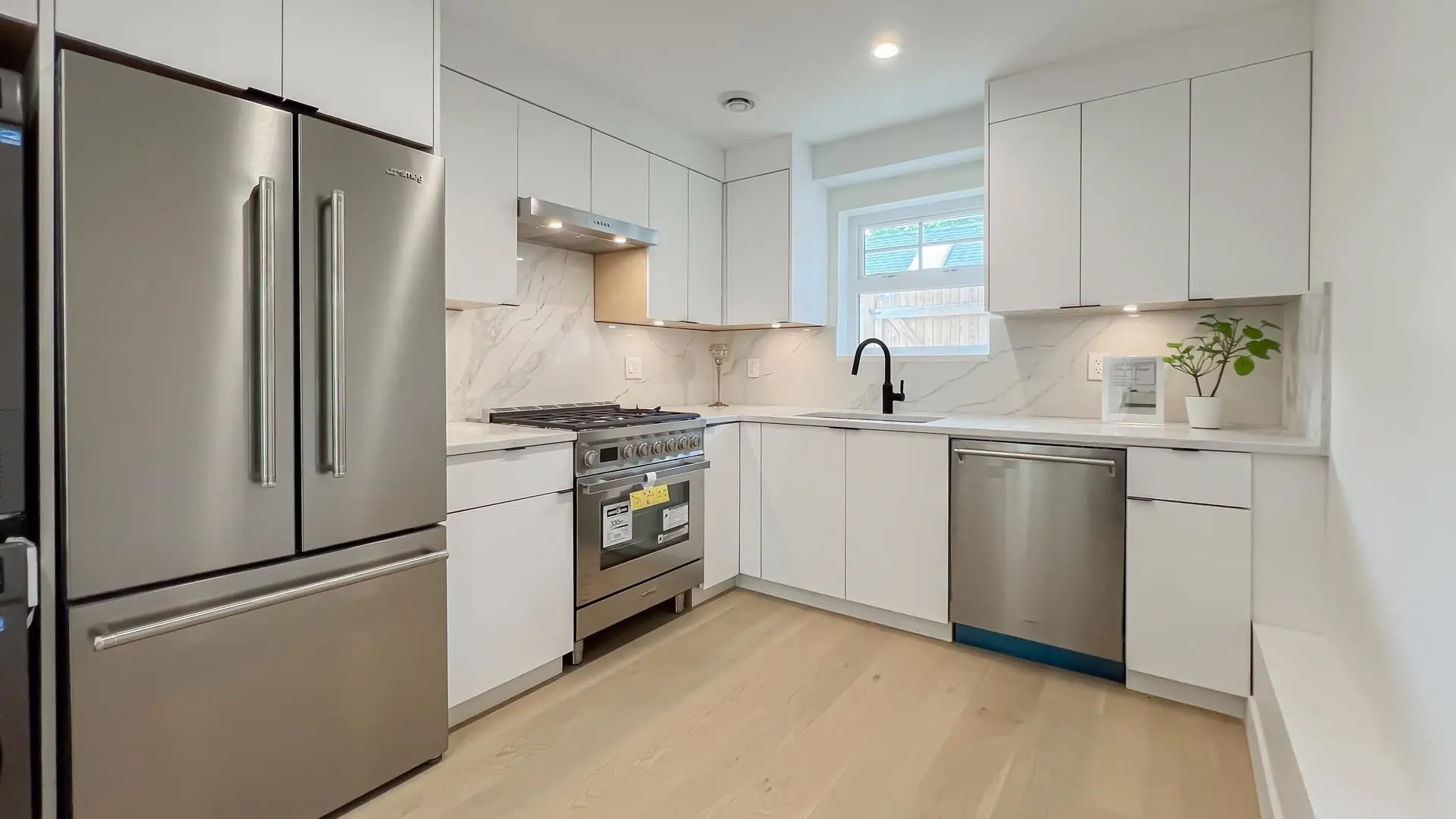 1155 Keefer Street - Image 3