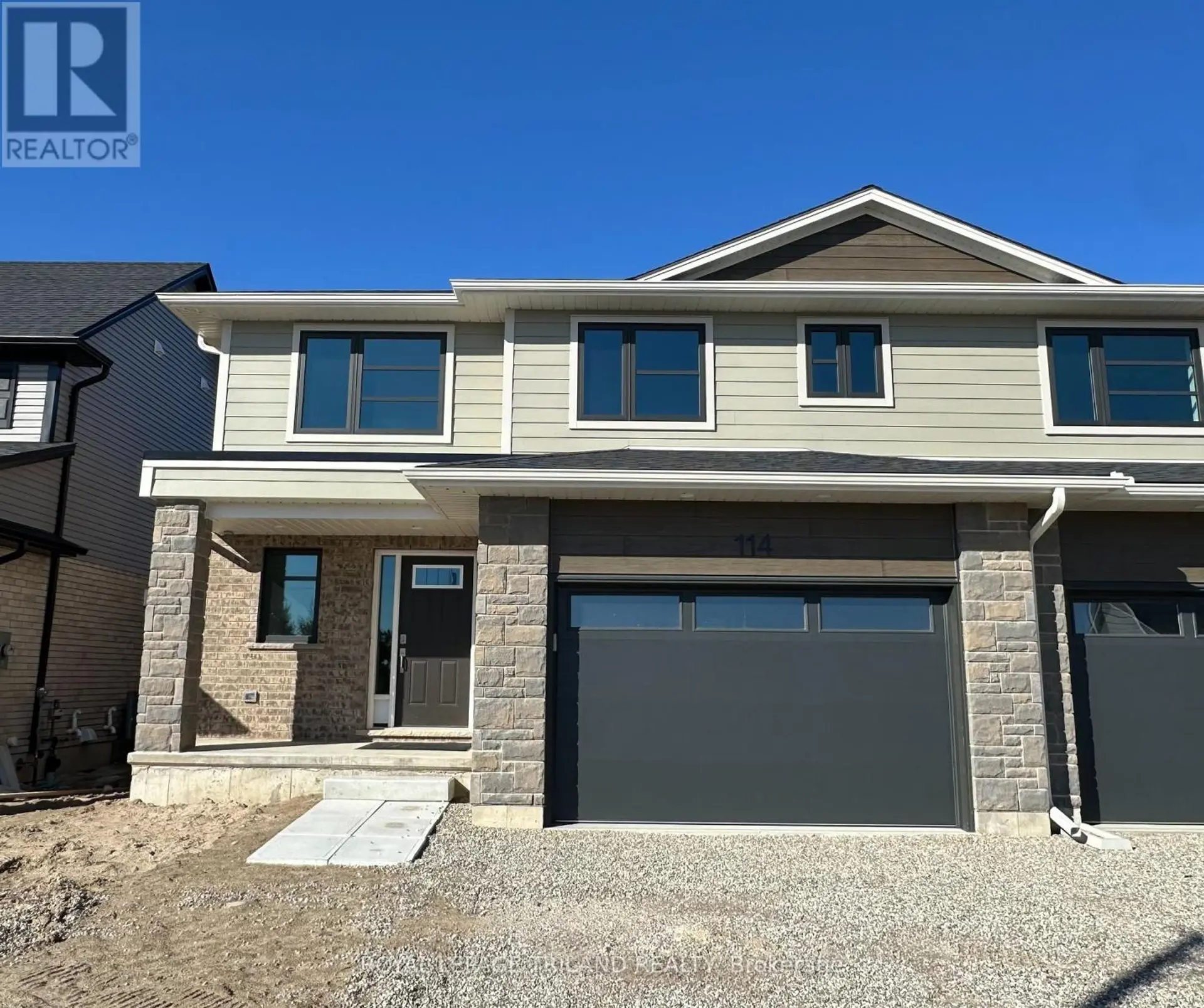 114 STYLES DRIVE - Image 1