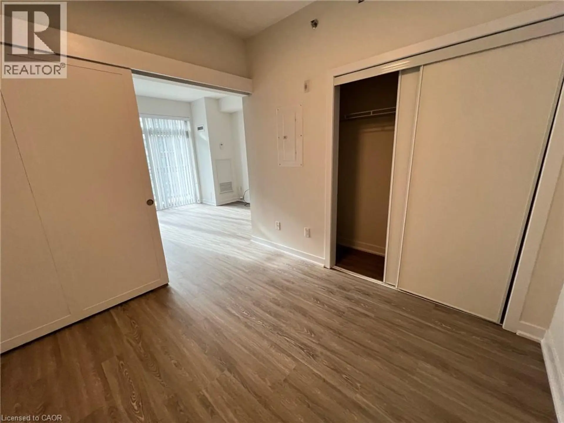#401 2486 OLD BRONTE Road - Image 2