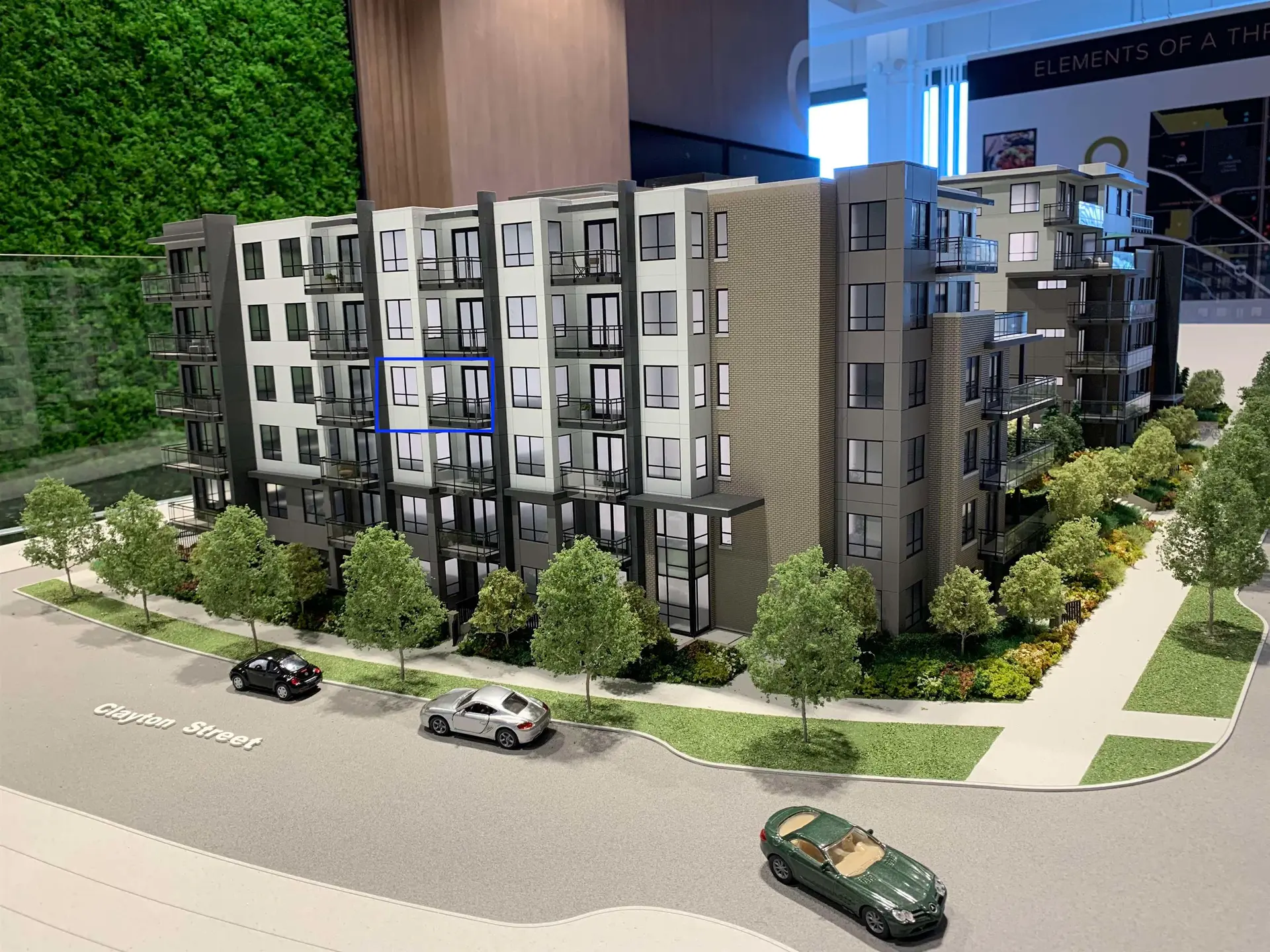 #414 599 Dansey Avenue - Image 2