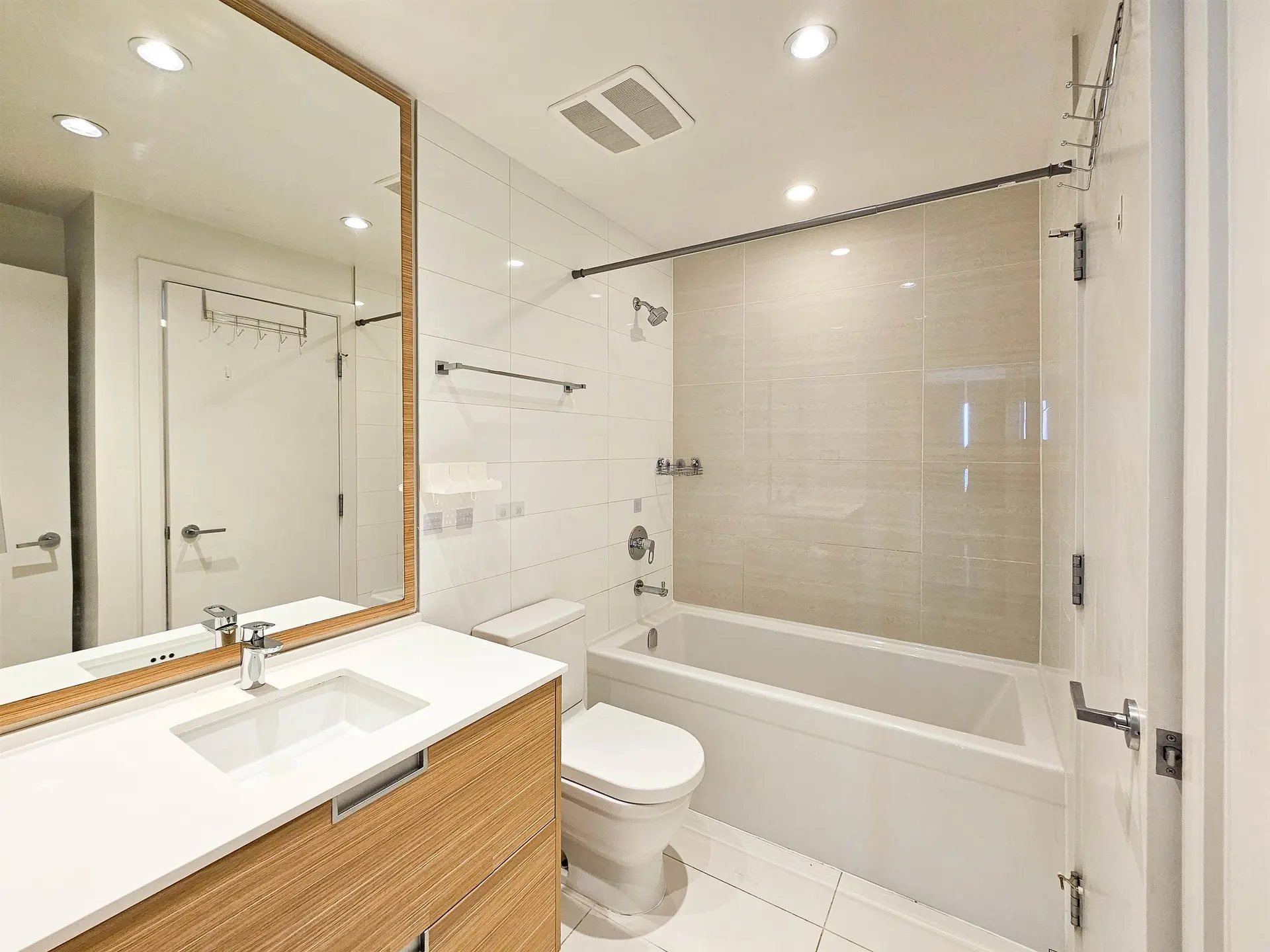 #2602 4688 Kingsway - Image 8