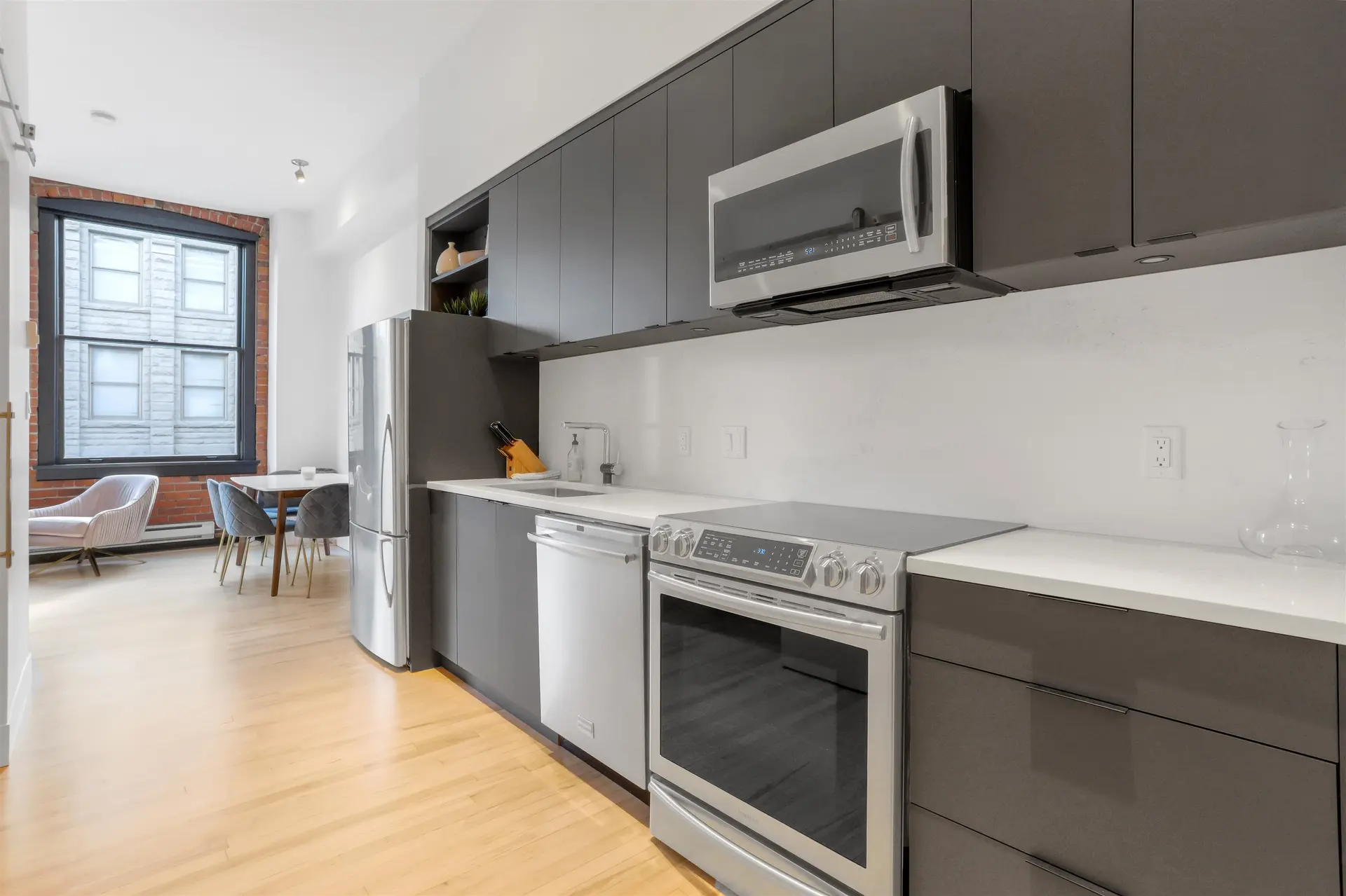 #201 345 Water Street - Image 11