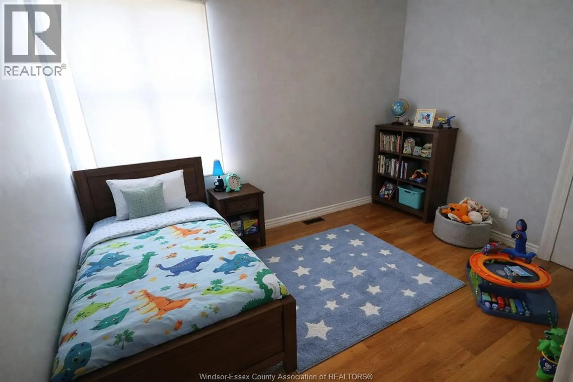 817 CHATHAM STREET EAST - Image 12