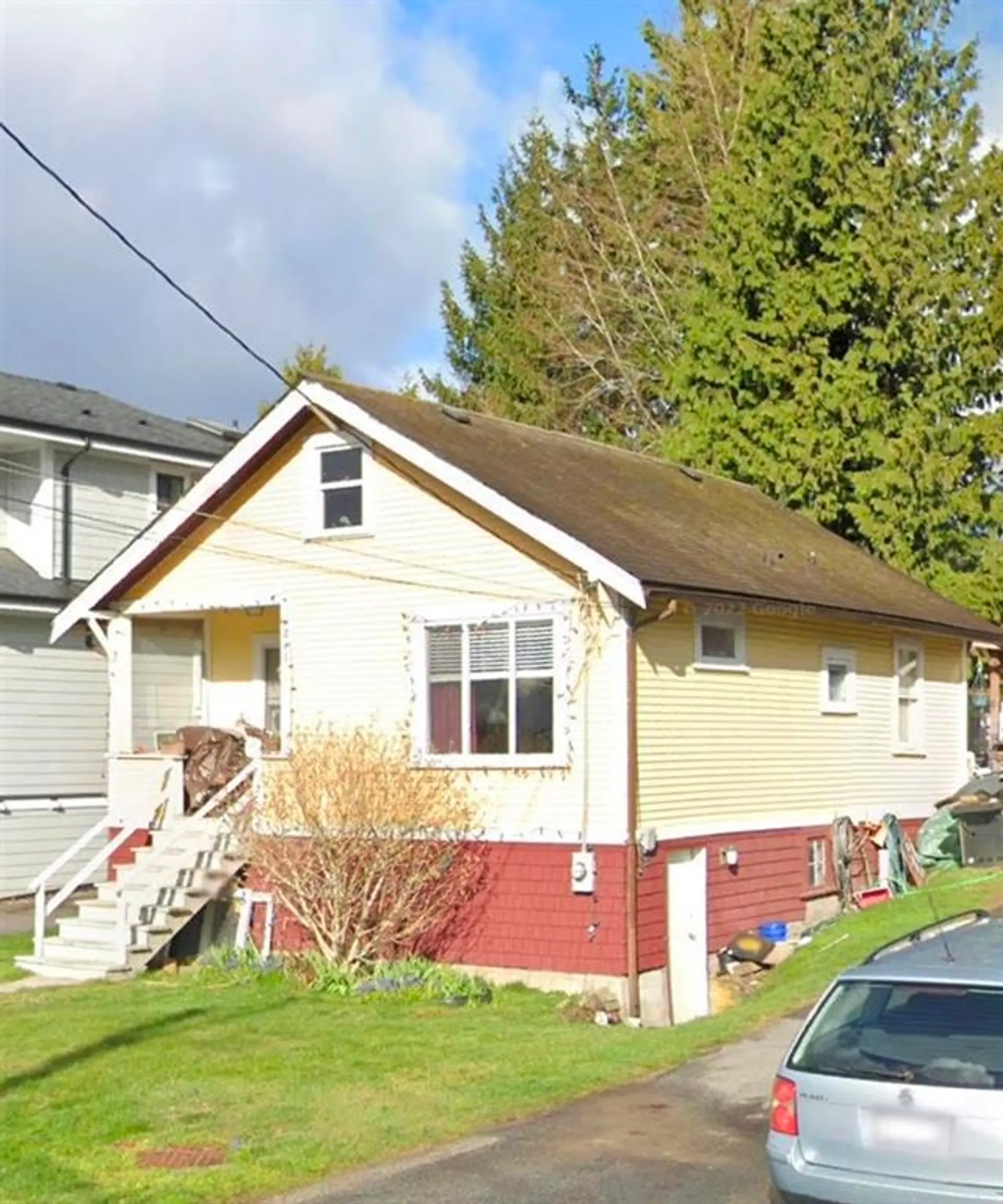 Property at 215 Ninth Avenue, New Westminster, BC