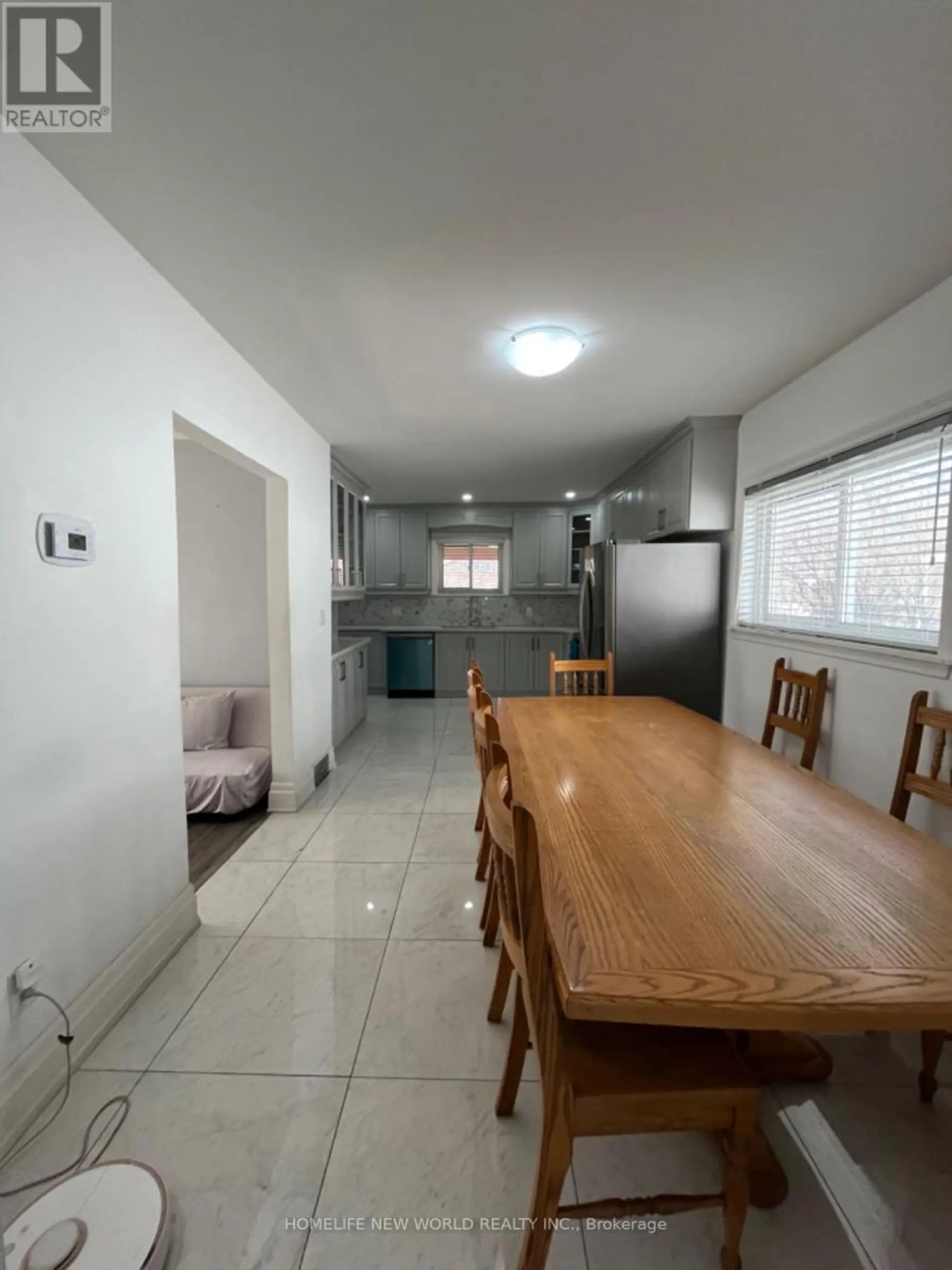 5021 SAINT CLAIR AVENUE W - Image 5