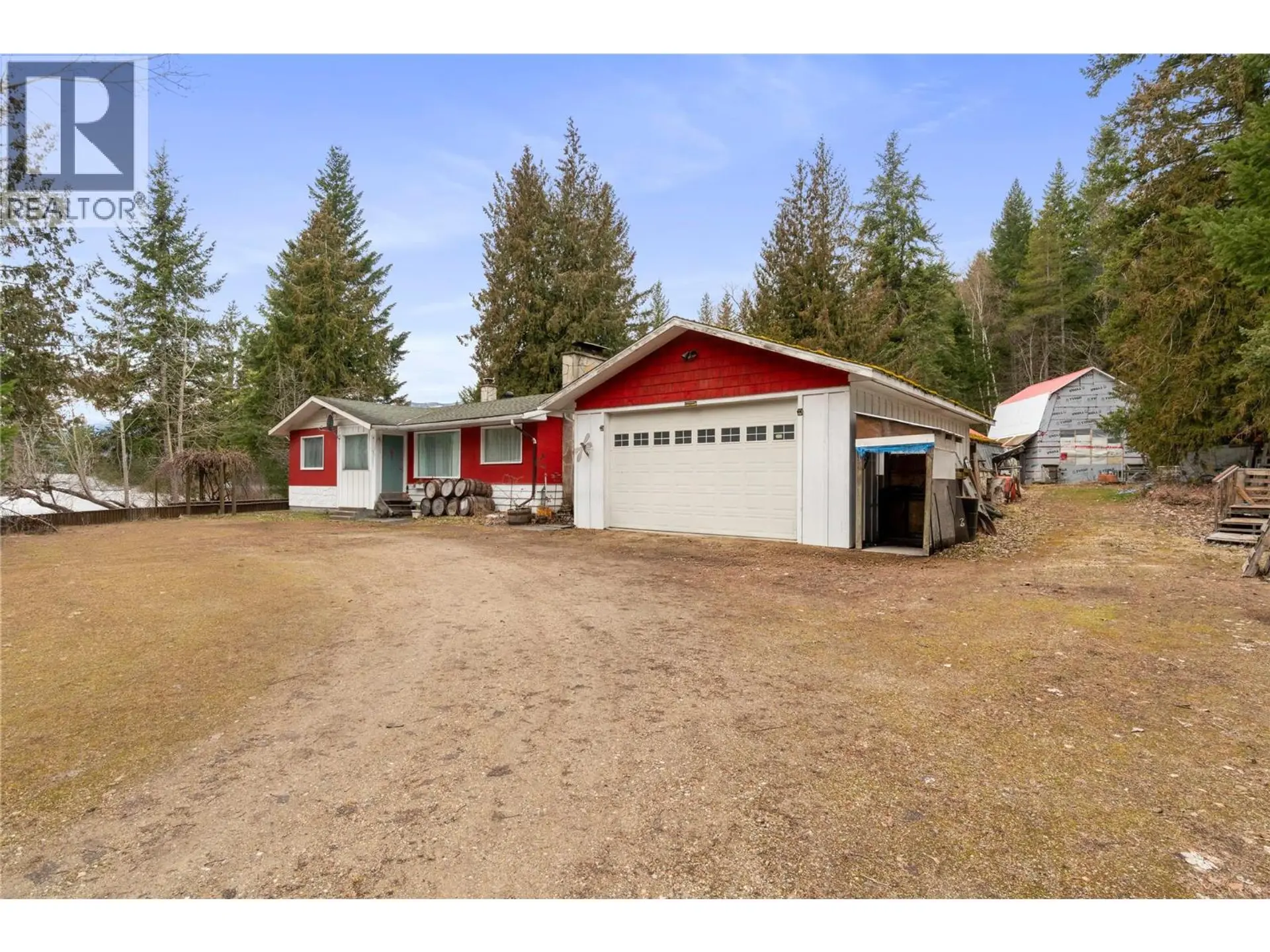 Property at 4841 5 Avenue SW, Salmon Arm, BC