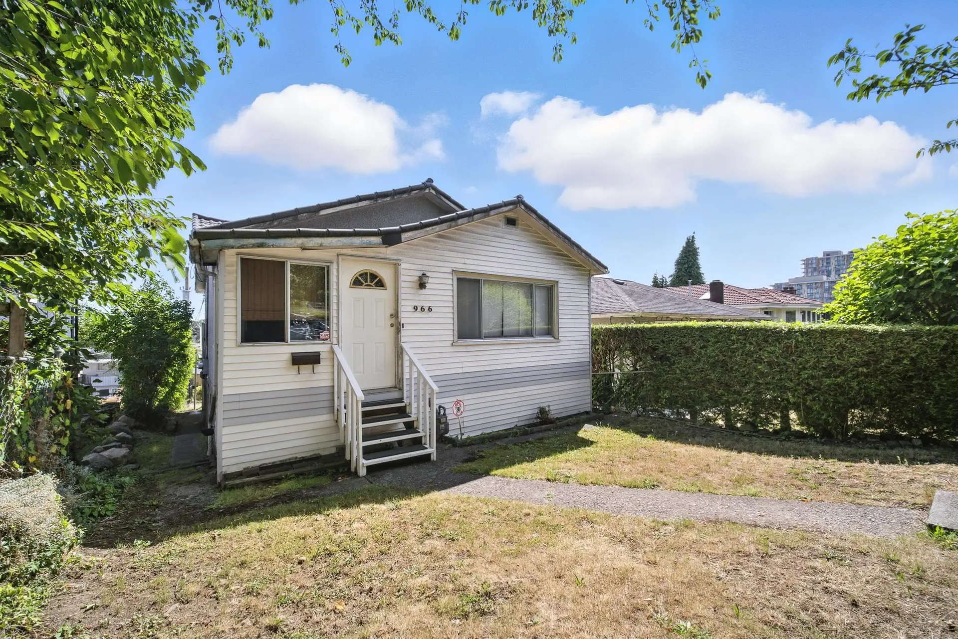Property at 966 E 64th Avenue, Vancouver, BC