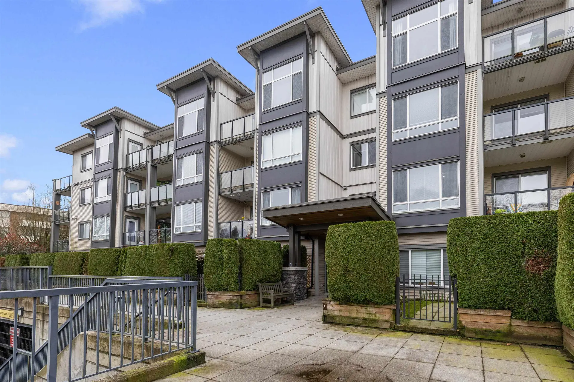 Property at #303 2943 Nelson Place, Abbotsford, BC