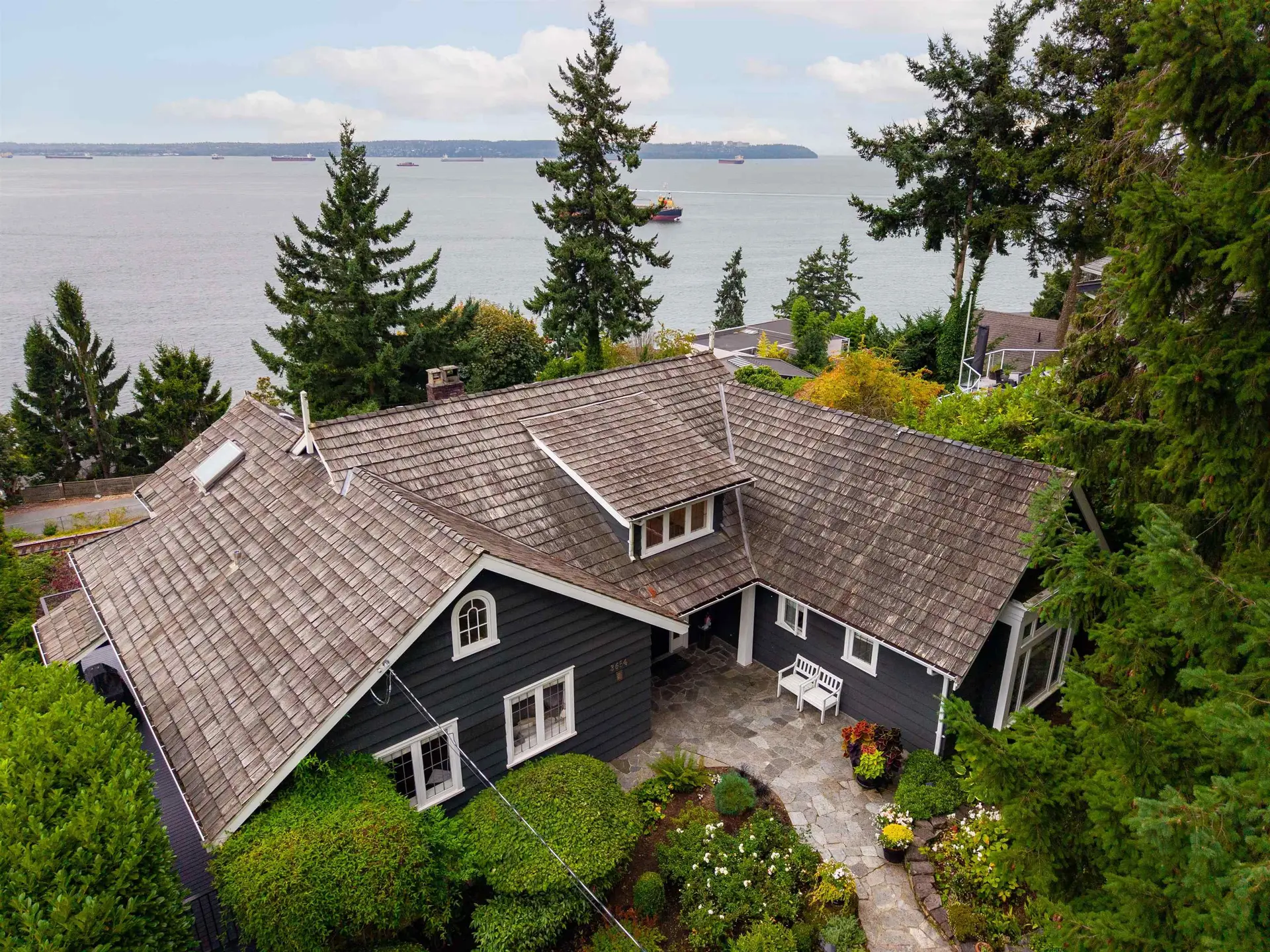 Property at 3654 Creery Avenue, West Vancouver, BC