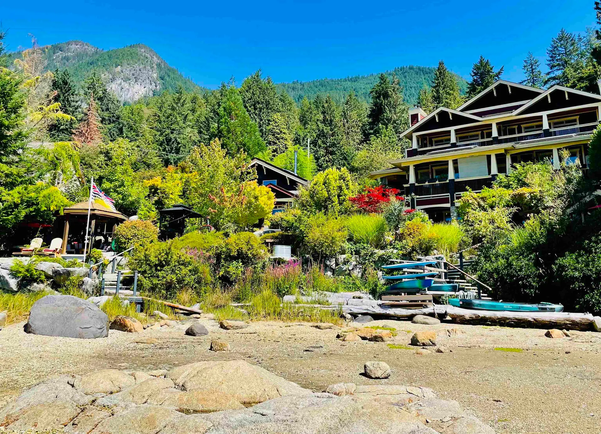 Property at 7545 Islets Place, Sechelt, BC