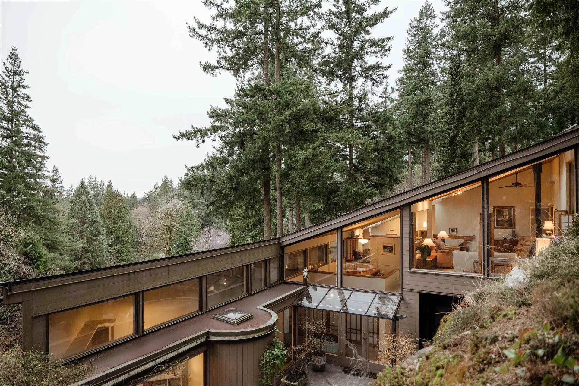 Property at 4639 Caulfeild Drive, West Vancouver, BC
