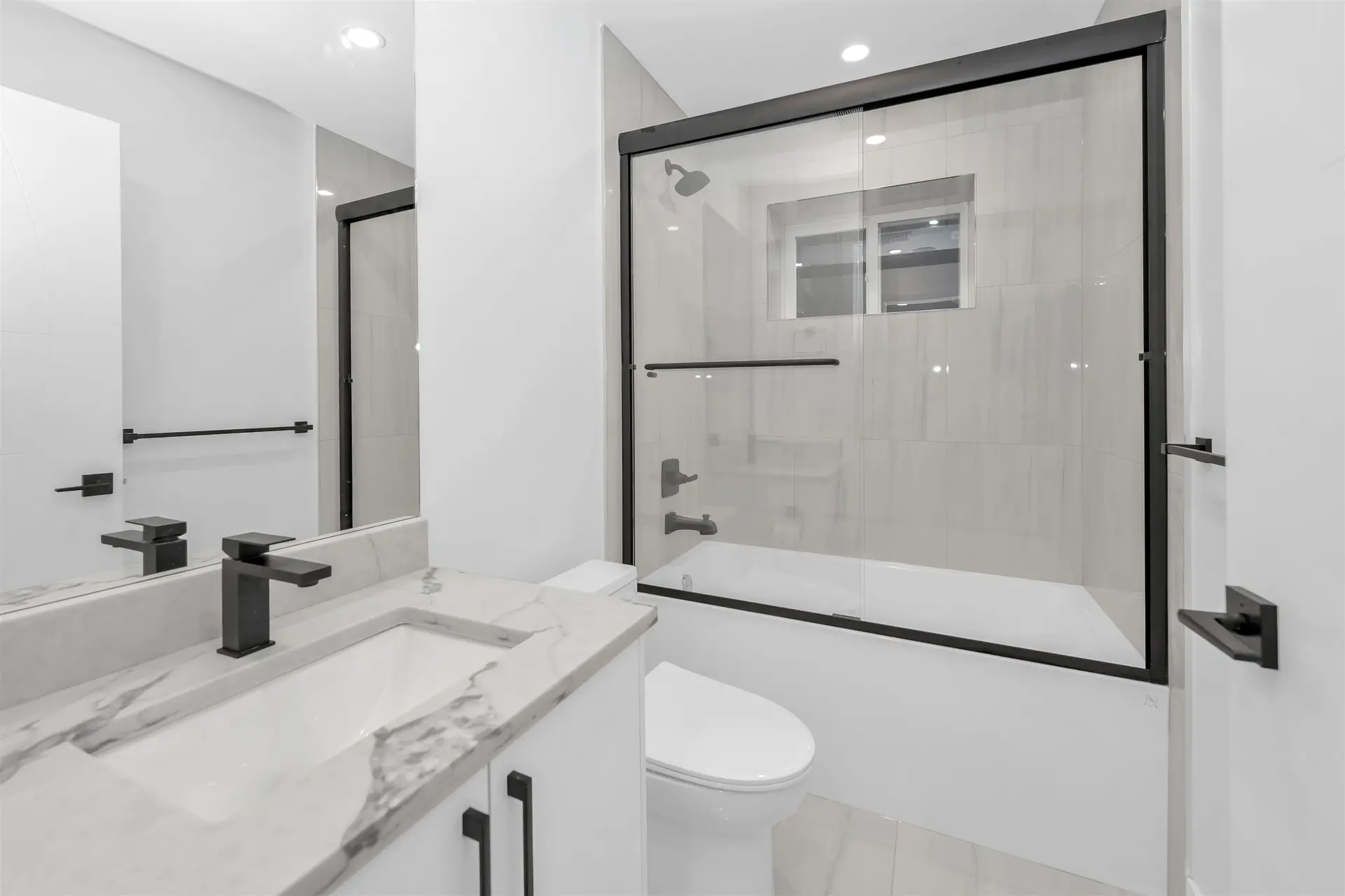 #8 2168 Vinewood Street - Image 2