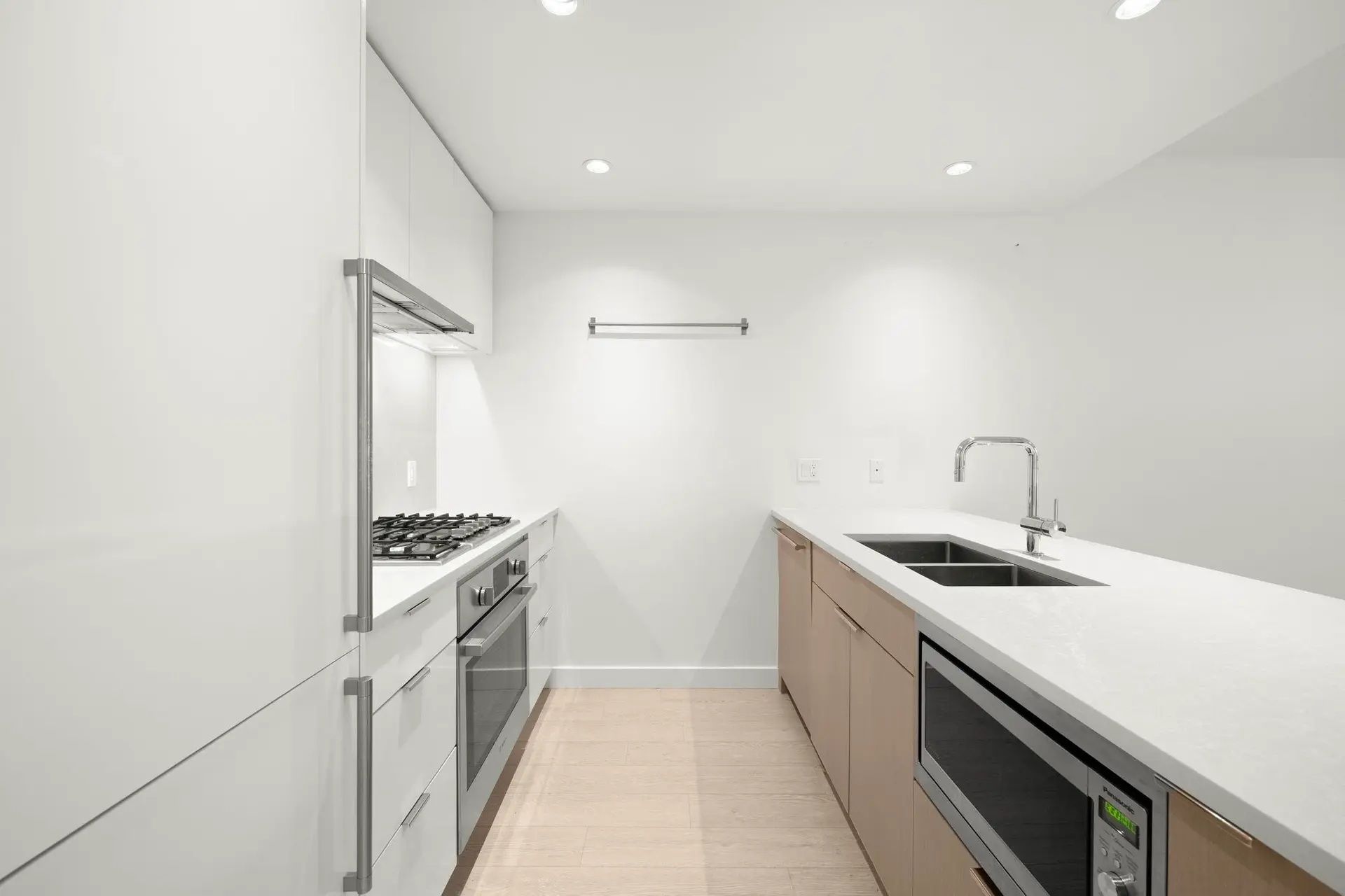 #203 7928 Yukon Street - Image 3