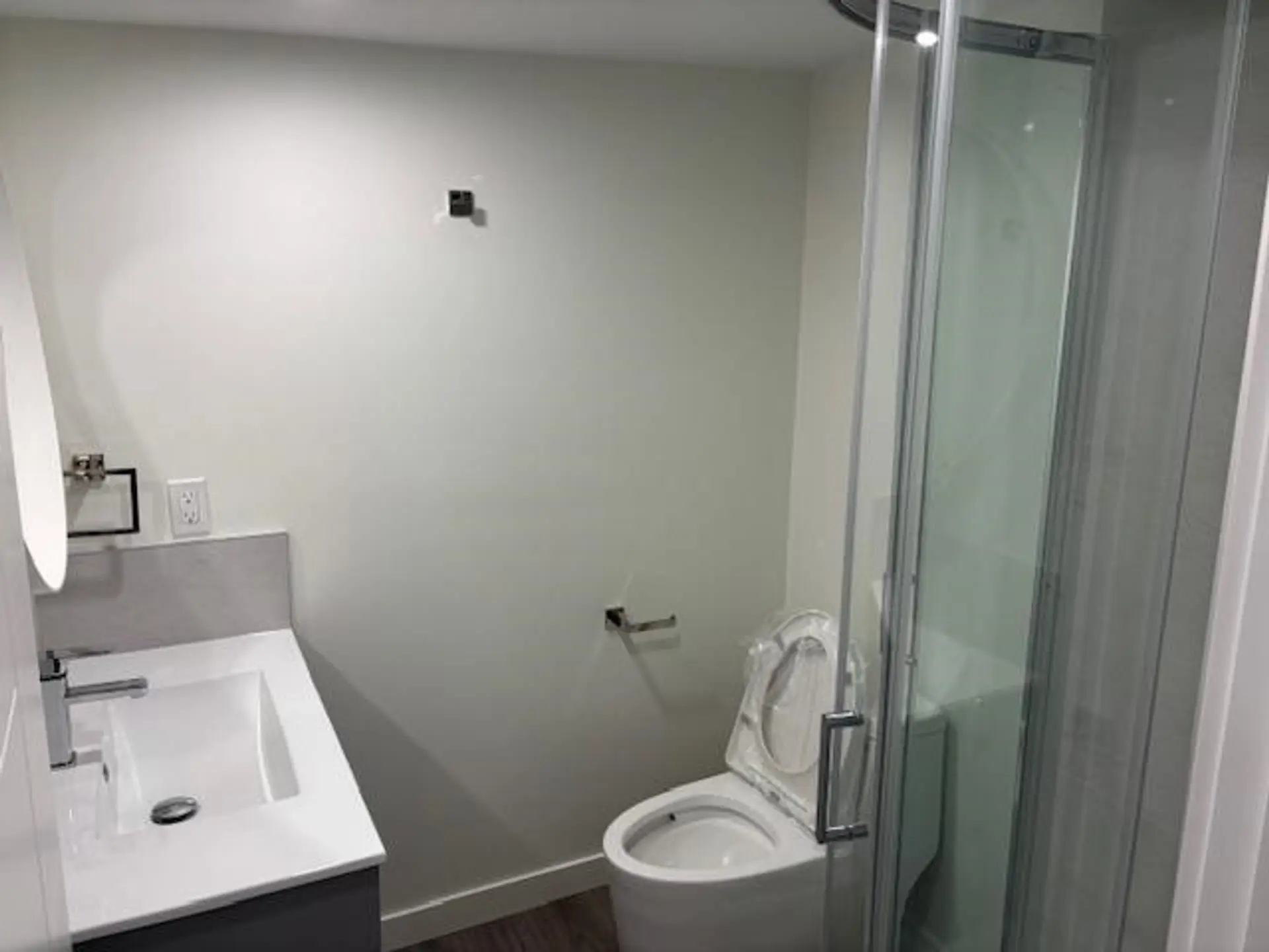 #21 23387 70a Avenue - Image 9