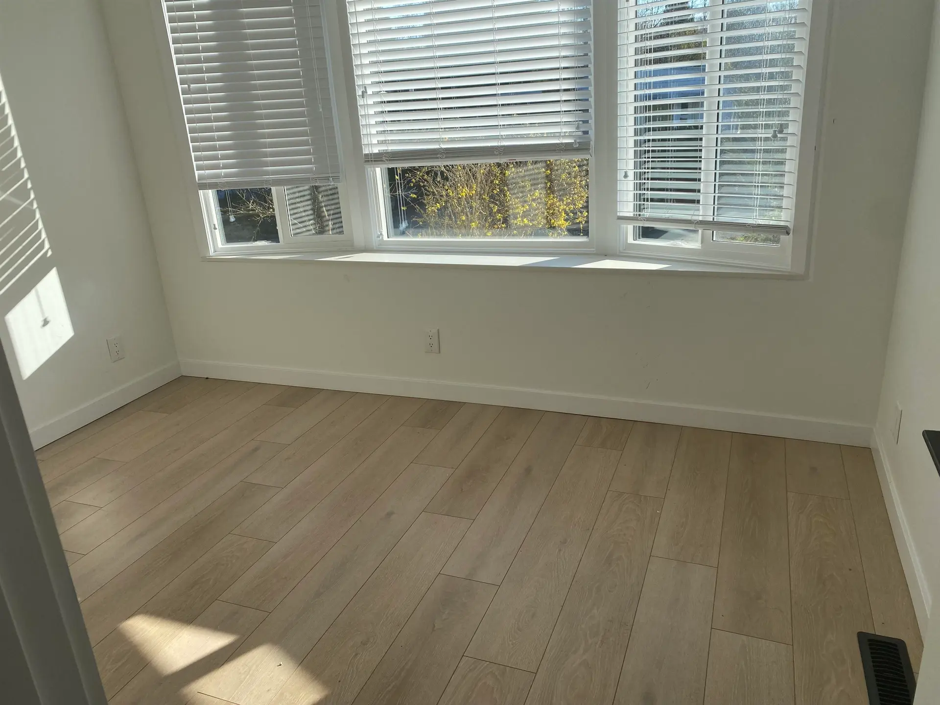#235 1840 160 Street - Image 9