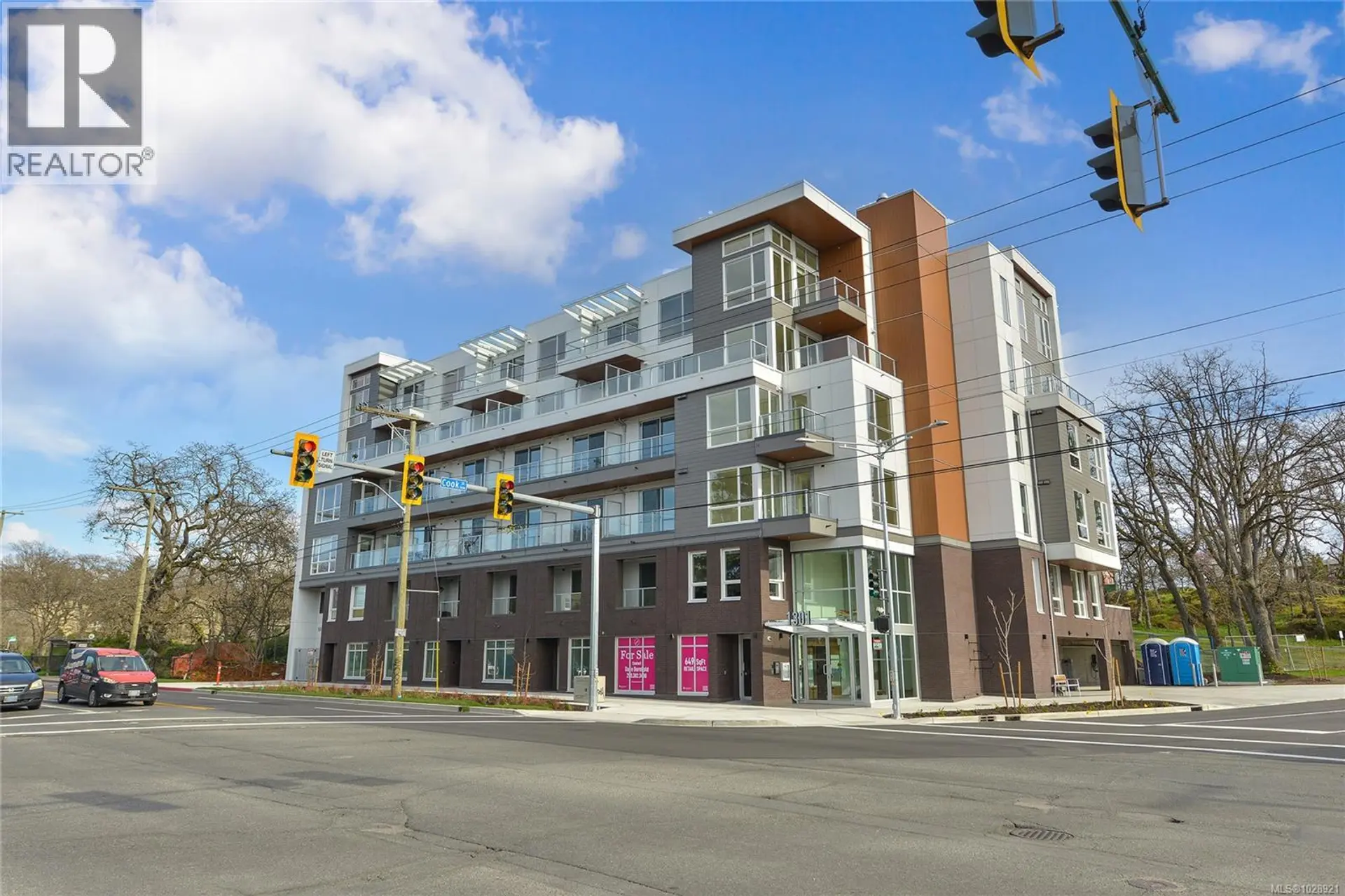 Property at #406 1301 Hillside Ave, Victoria, BC