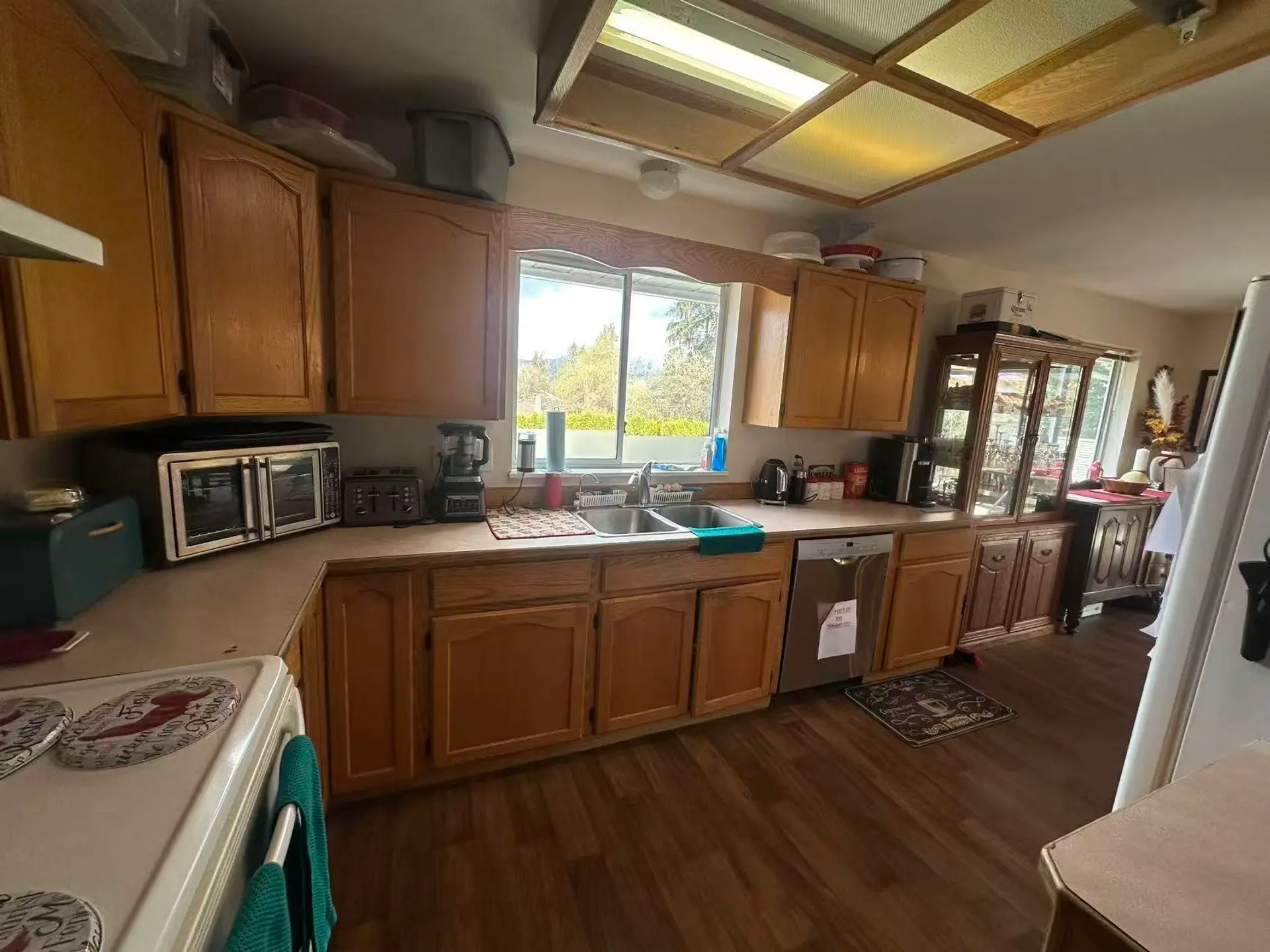 12142 227 Street - Image 10