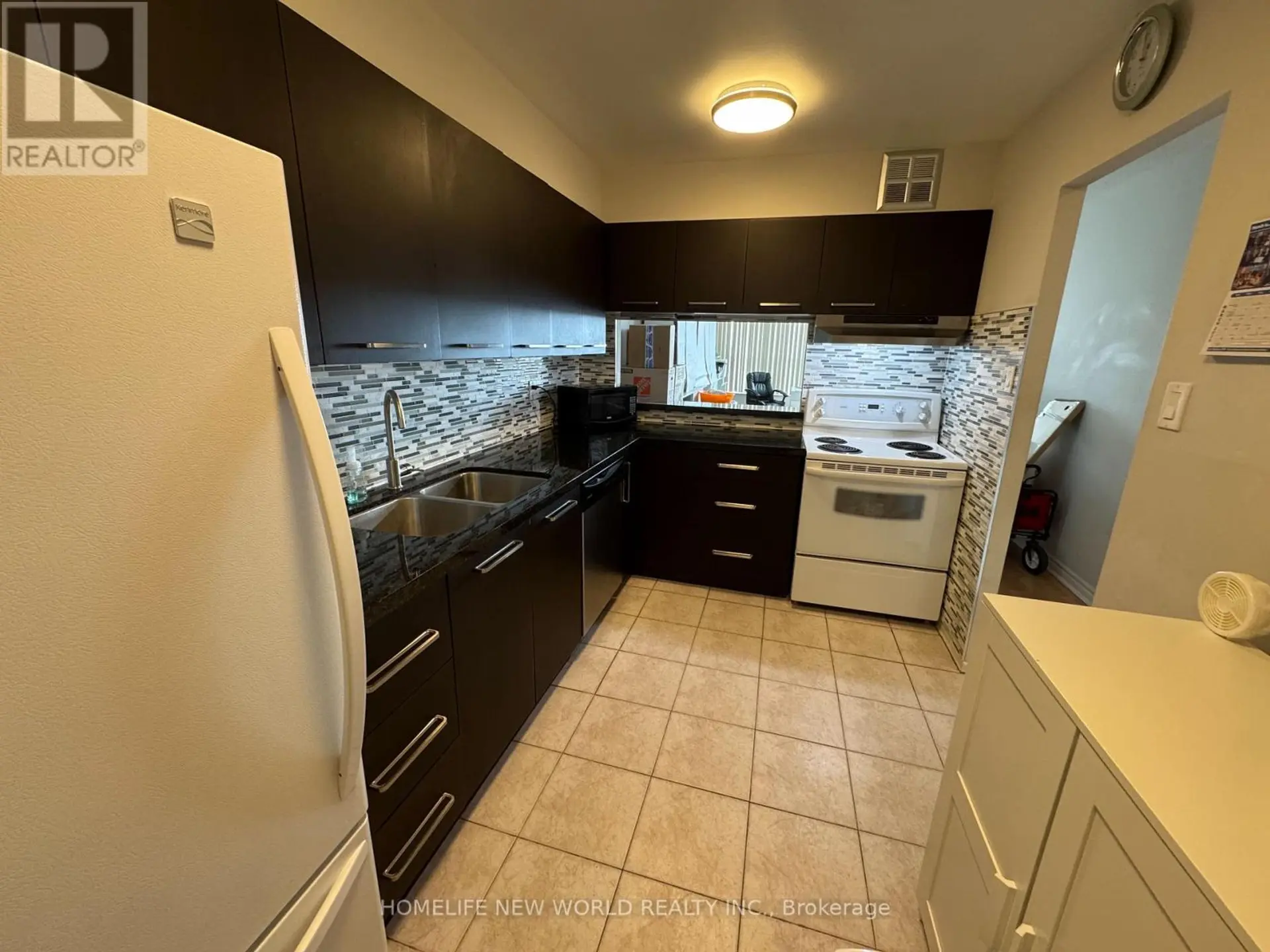 #1602 2365 KENNEDY ROAD - Image 13