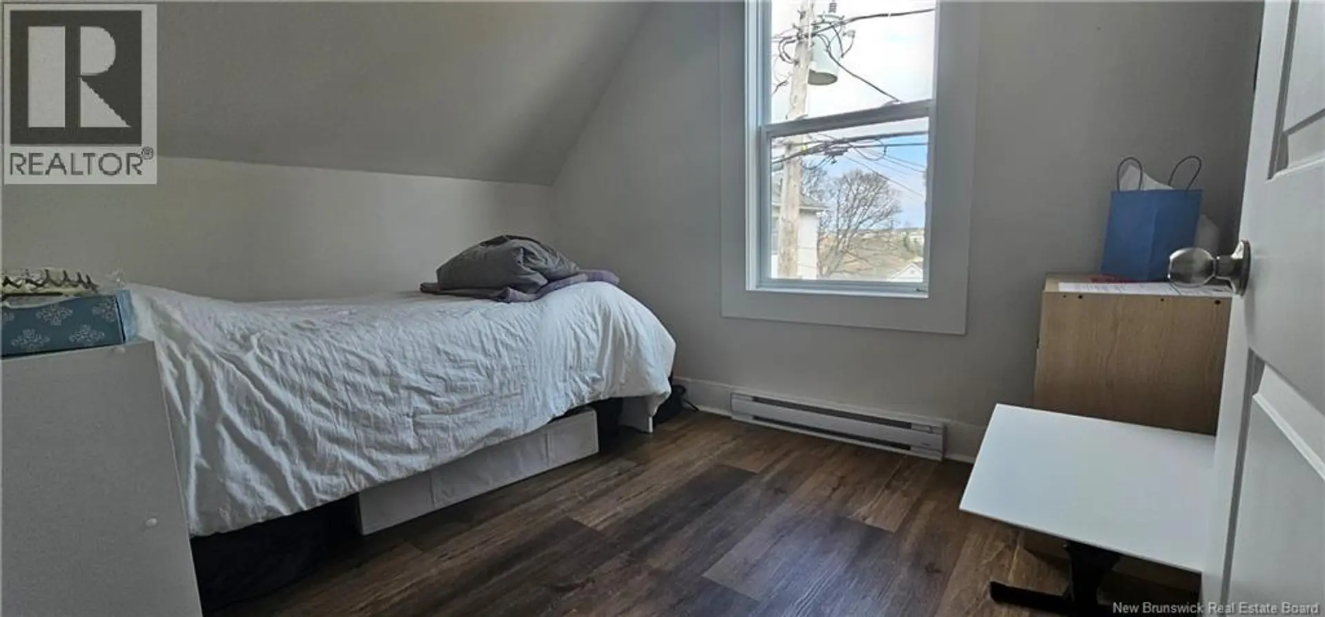 496 Robinson - Image 10