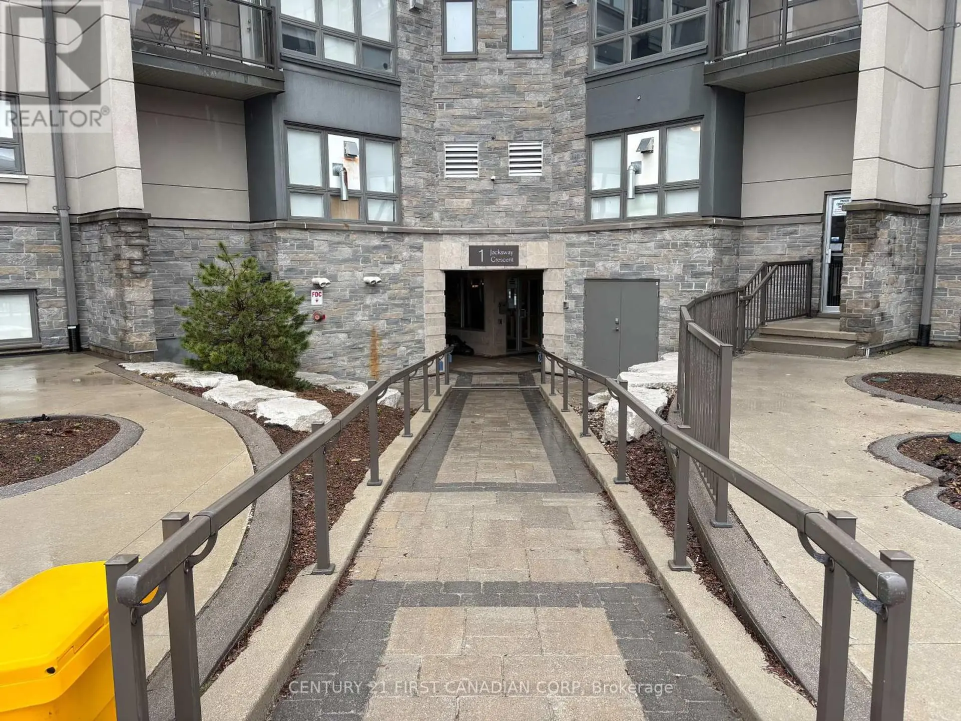 #114 1 JACKSWAY CRESCENT - Image 1