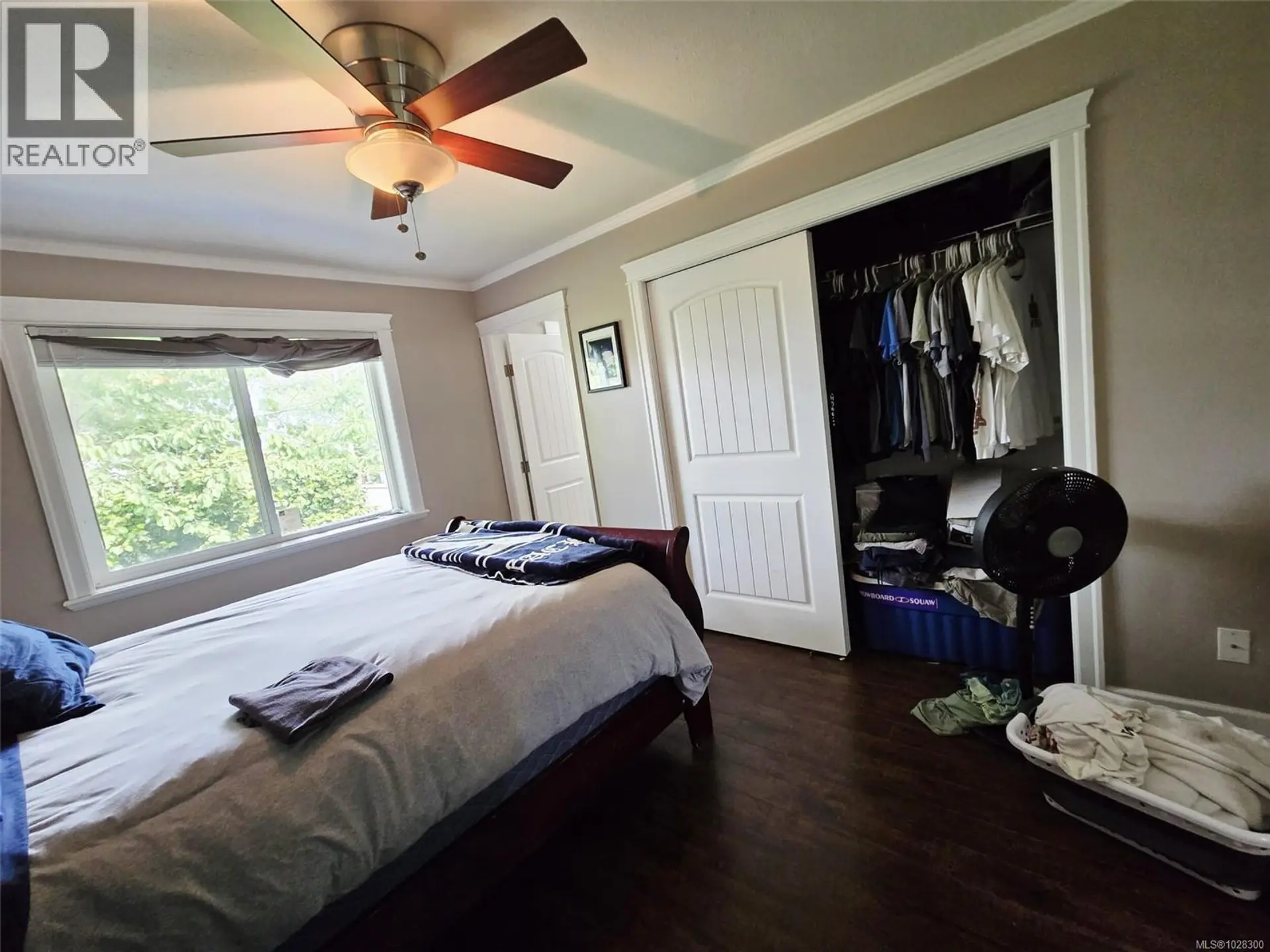 #4 730 Jubilee St - Image 10