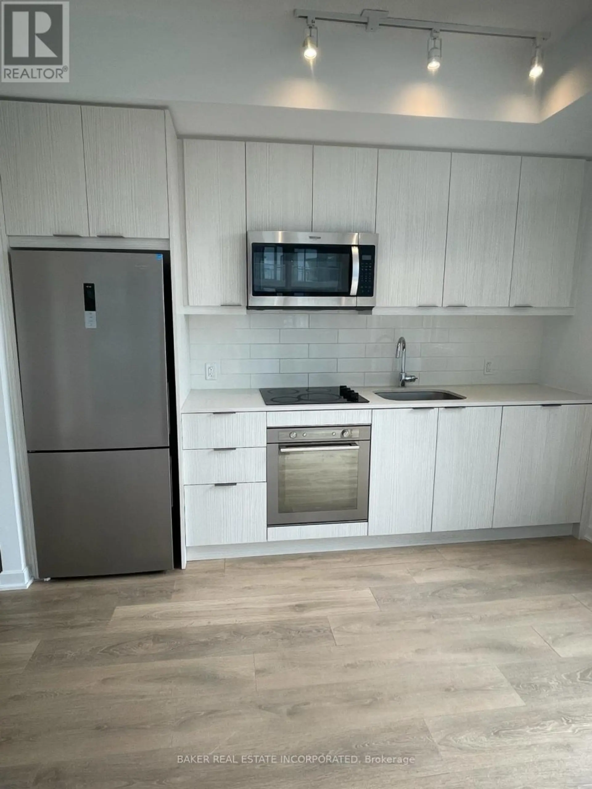 #415 38 FOREST MANOR ROAD - Image 3