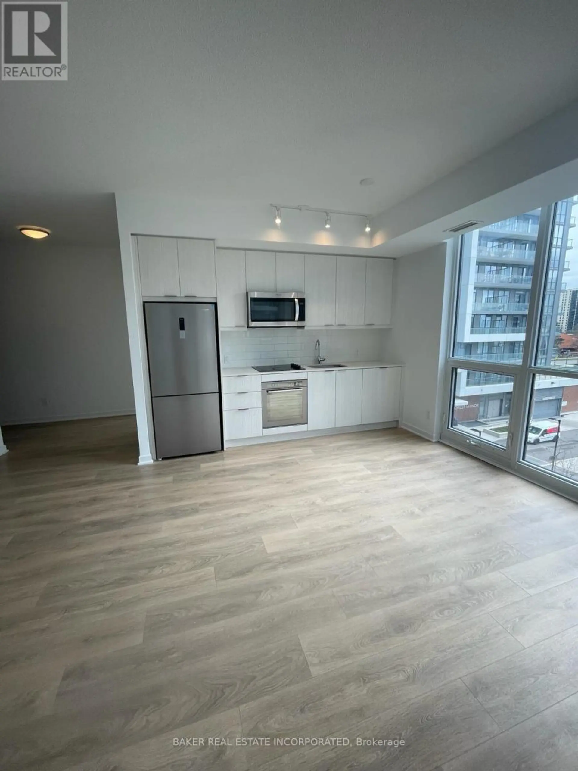 #415 38 FOREST MANOR ROAD - Image 4