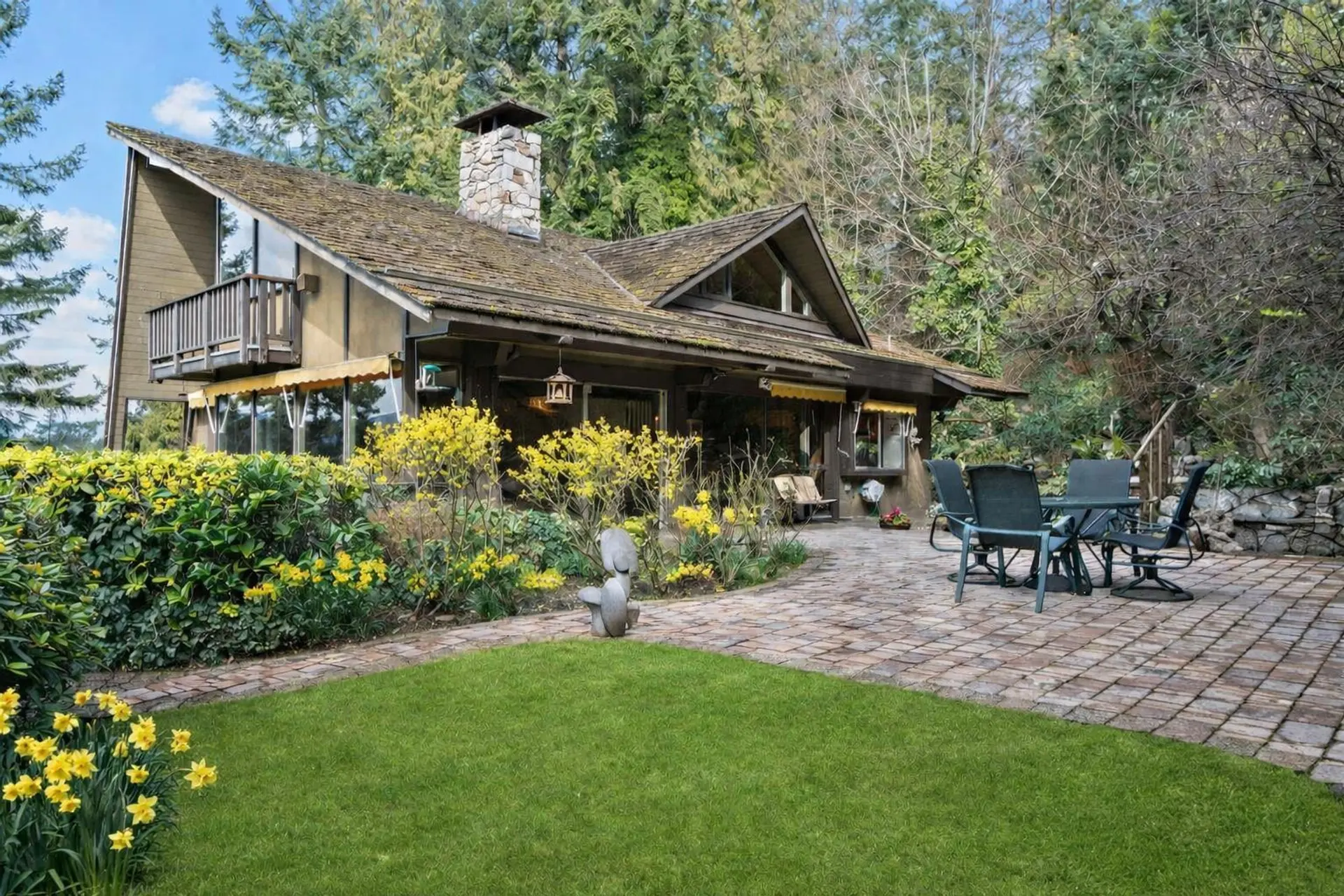 Property at 6035 Eagleridge Drive, West Vancouver, BC